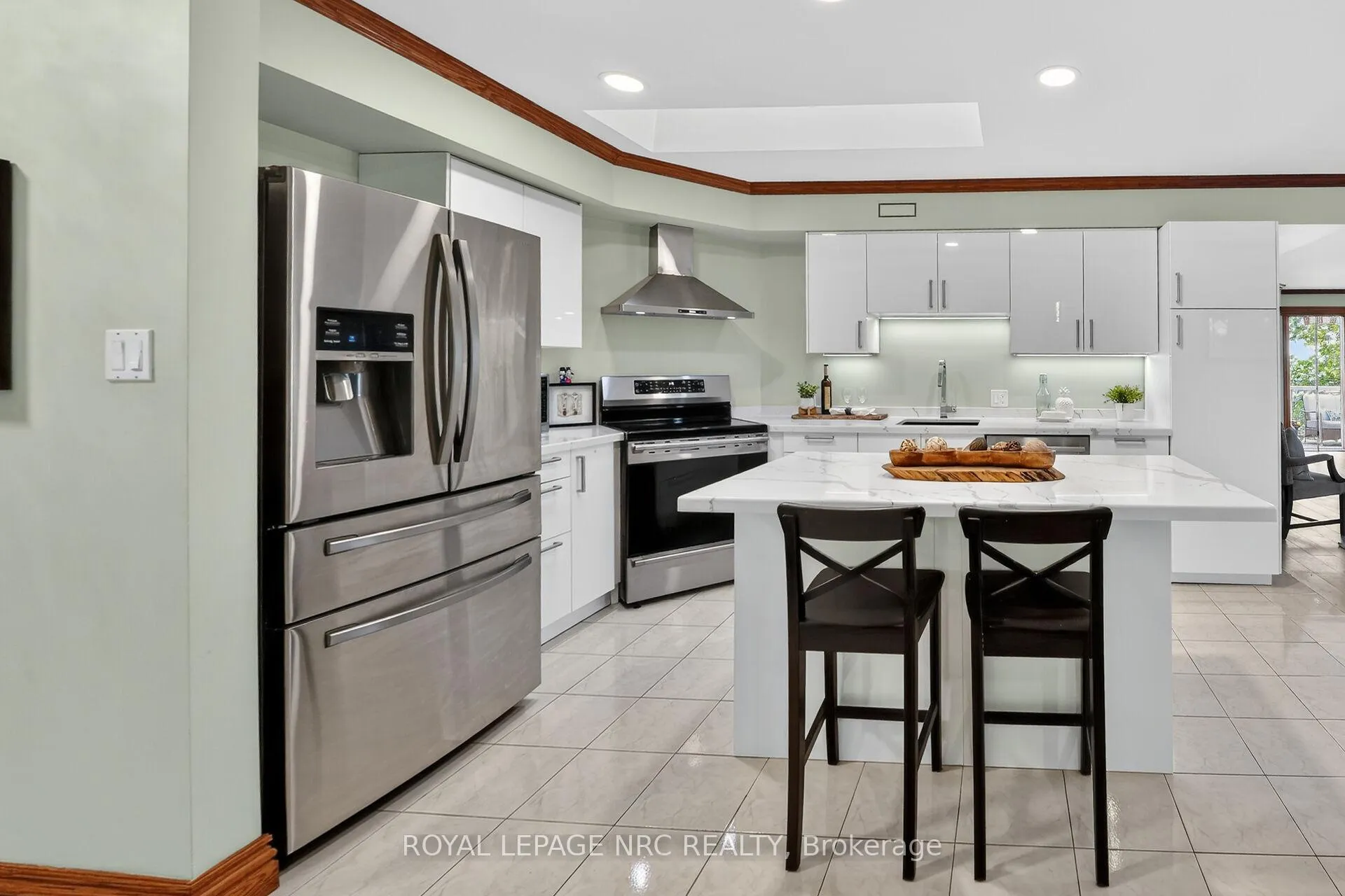 Photo 12 of Unit 302, 55 Main Street, St. Catharines, Port Dalhousie — HOMEH