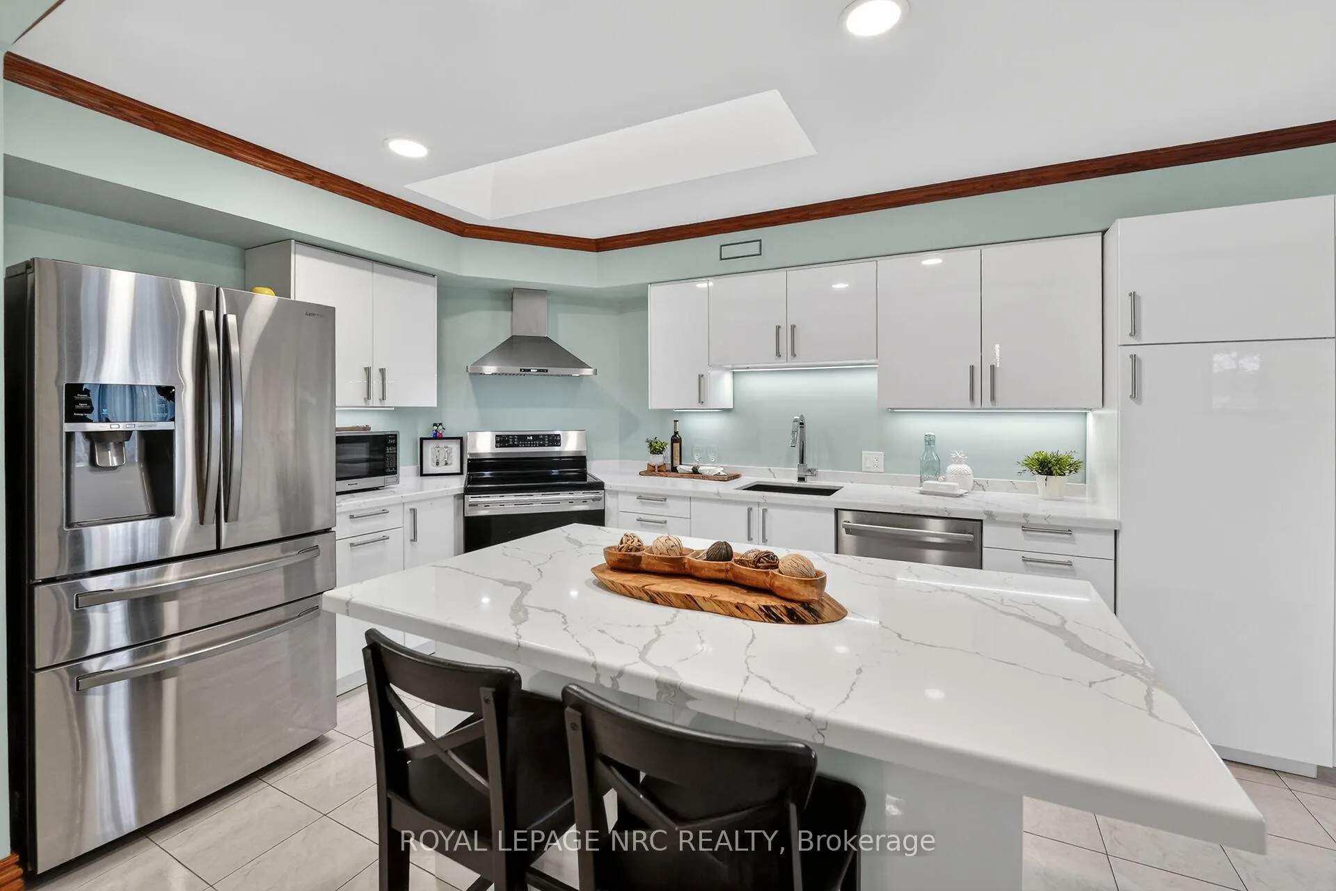 Photo 13 of Unit 302, 55 Main Street, St. Catharines, Port Dalhousie — HOMEH