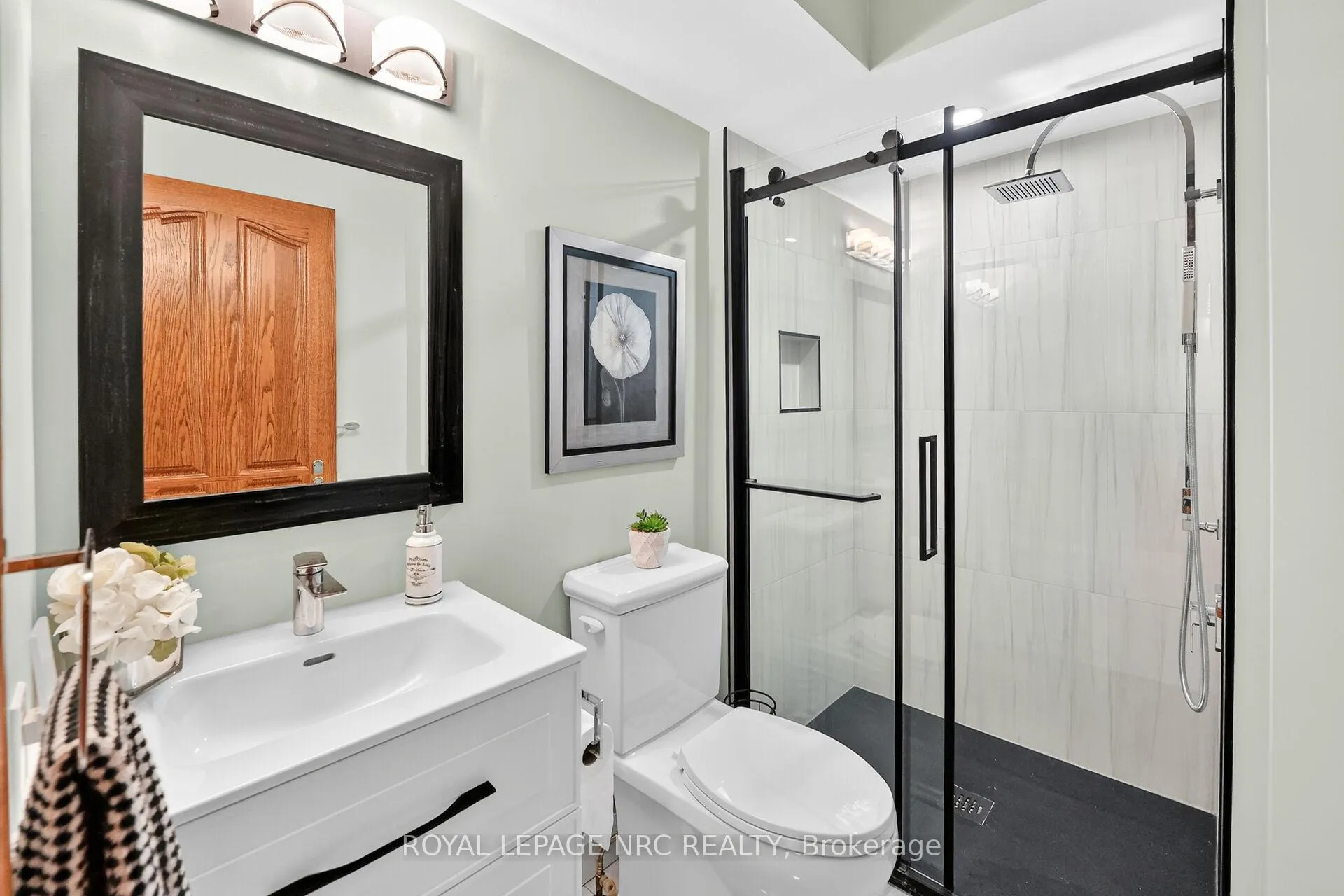 Photo 31 of Unit 302, 55 Main Street, St. Catharines, Port Dalhousie — HOMEH