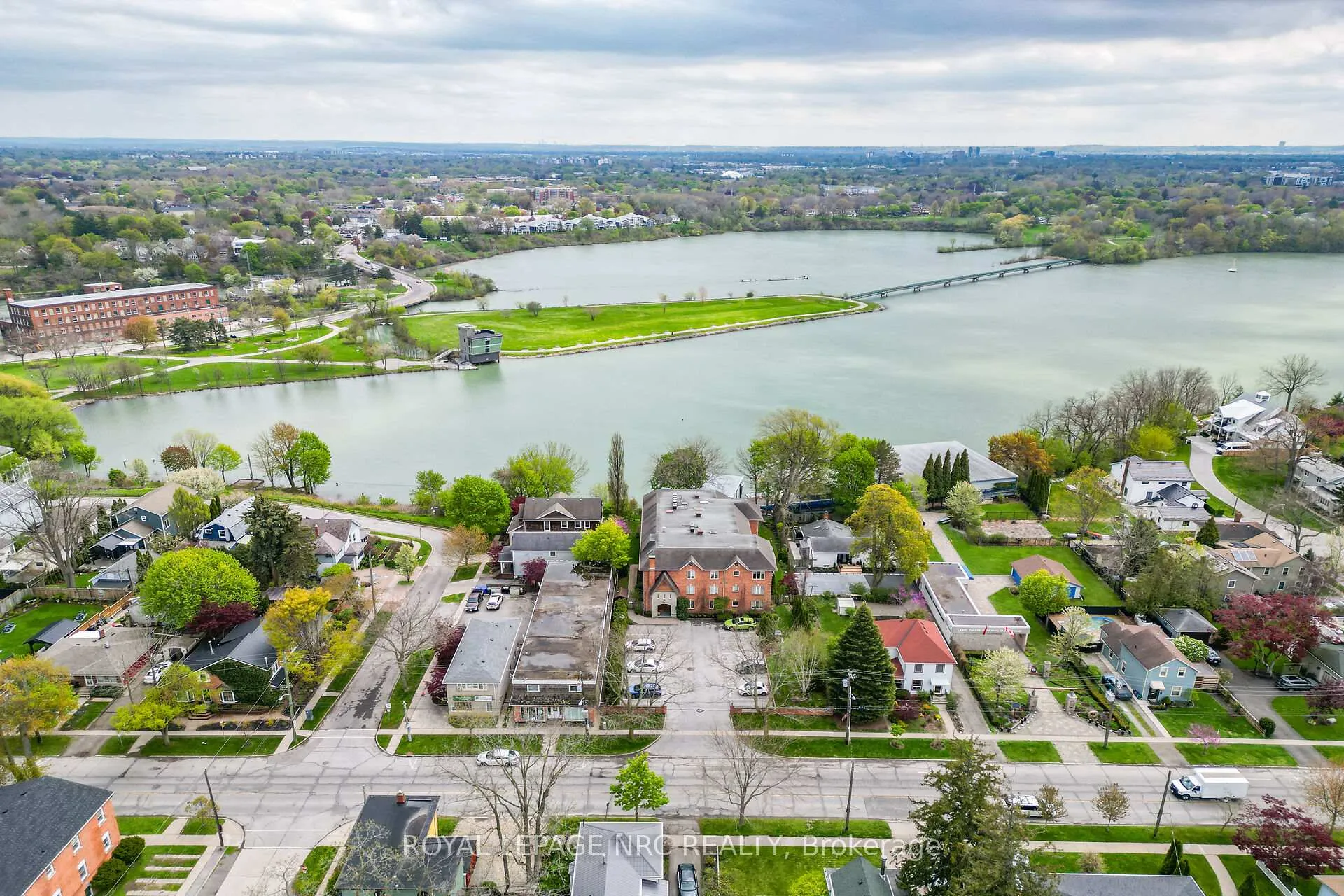 Photo 40 of Unit 302, 55 Main Street, St. Catharines, Port Dalhousie — HOMEH
