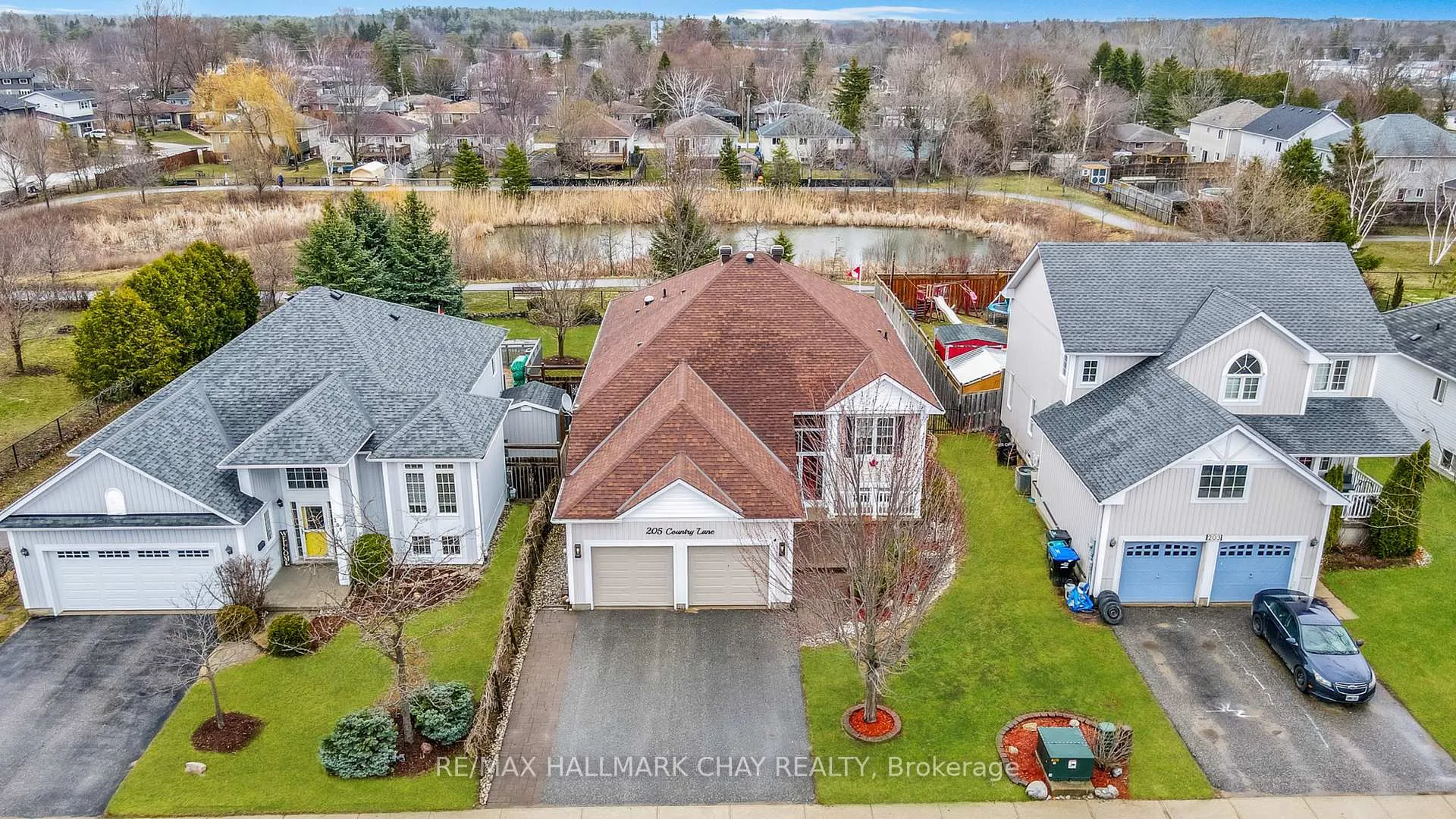 Front of 205 Country Lane