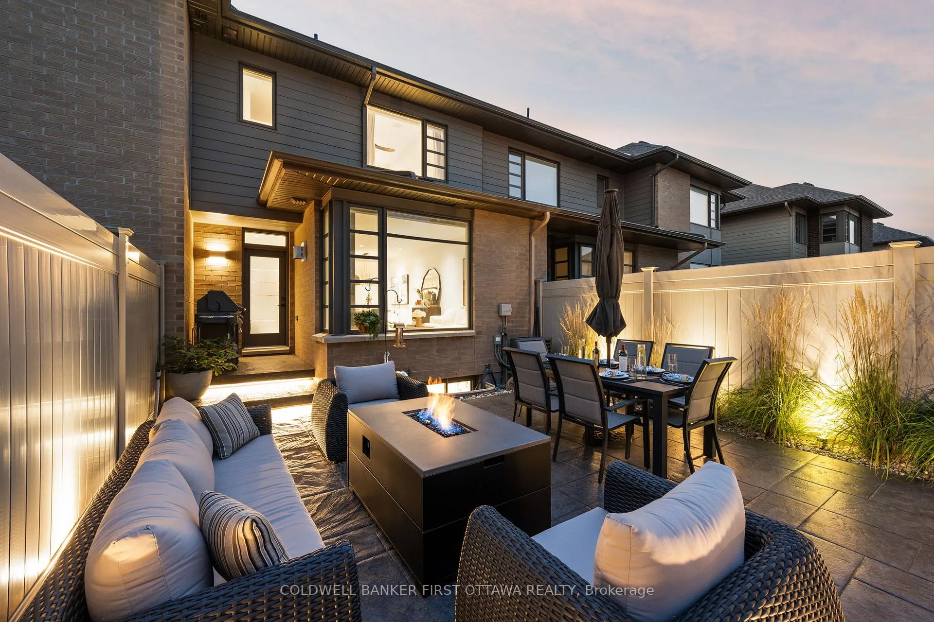 Photo 2 of 250 Big Dipper Street, Ottawa, Riverside South/Gloucester Glen — HOMEH