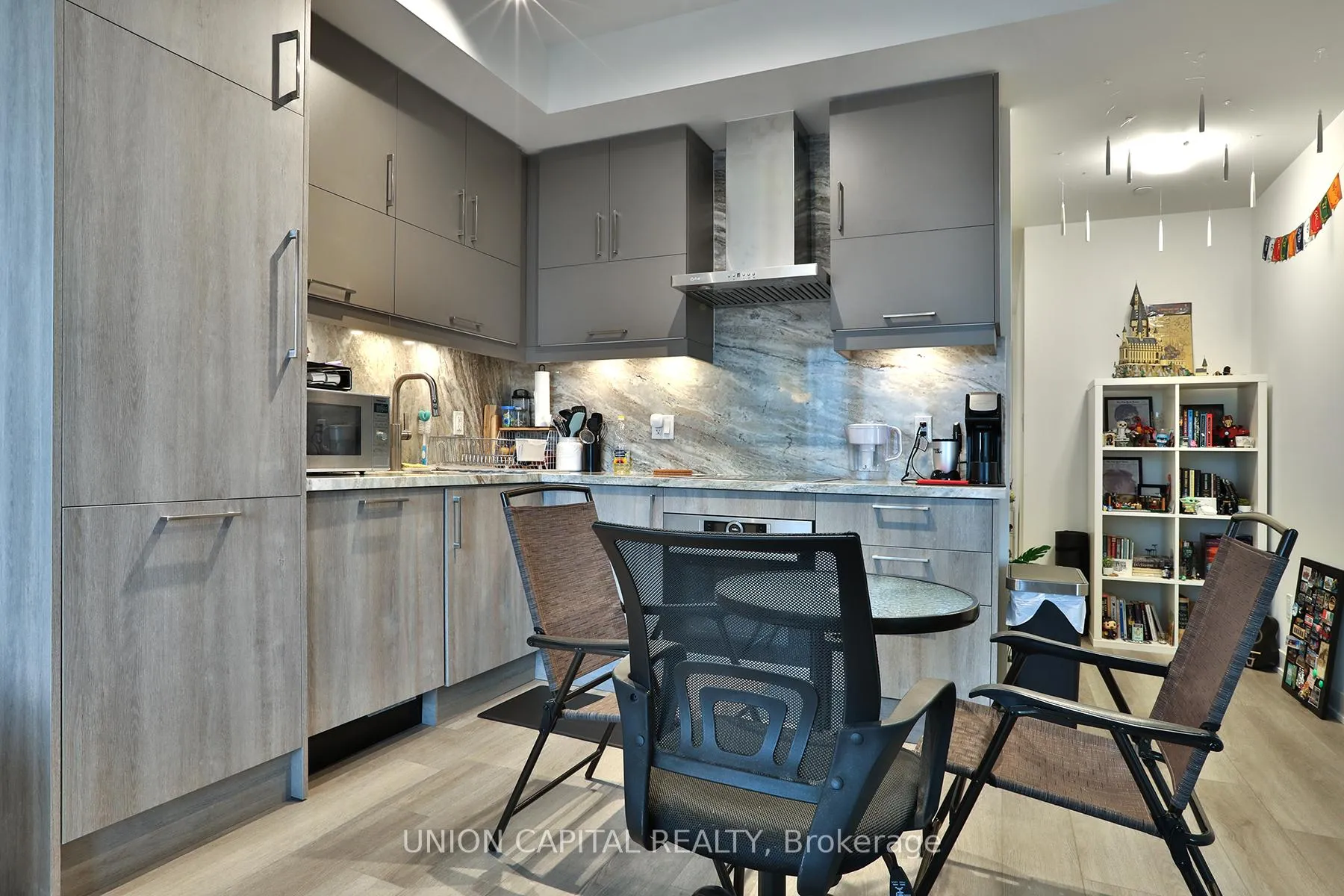 Photo 4 of Unit 1601B, 292 Verdale Crossing, Markham, Unionville — HOMEH