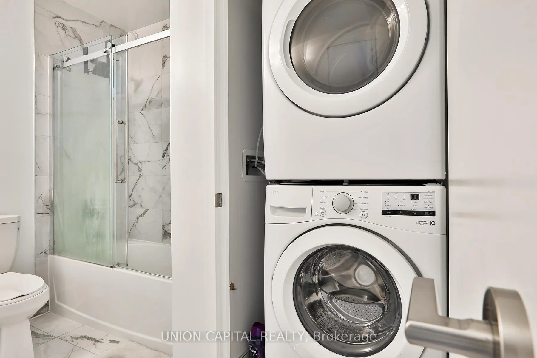 Photo 13 of Unit 1601B, 292 Verdale Crossing, Markham, Unionville — HOMEH