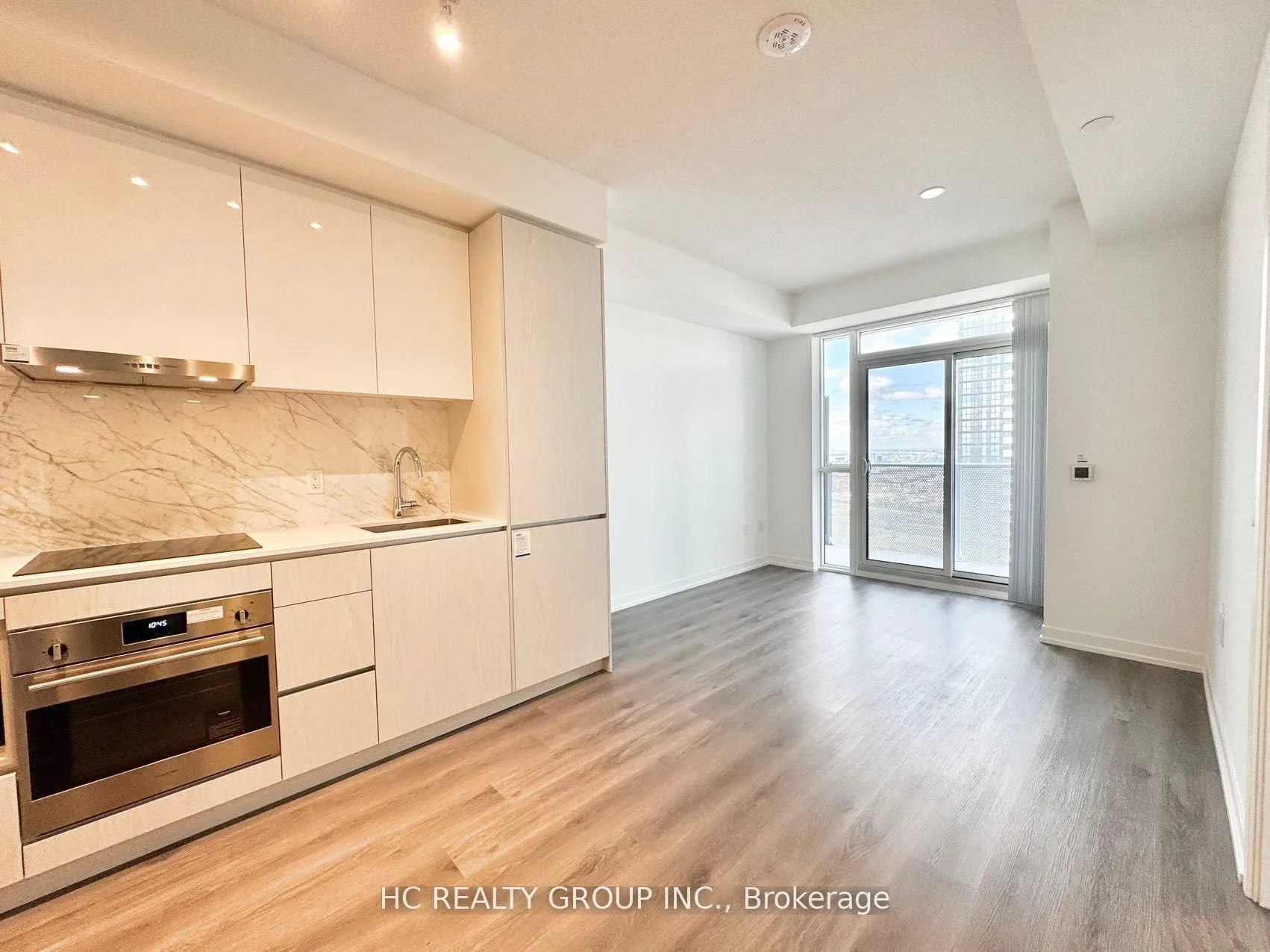 Photo 5 of Unit 3602, 28 Interchange Way, Vaughan, Vaughan Corporate Centre — HOMEH
