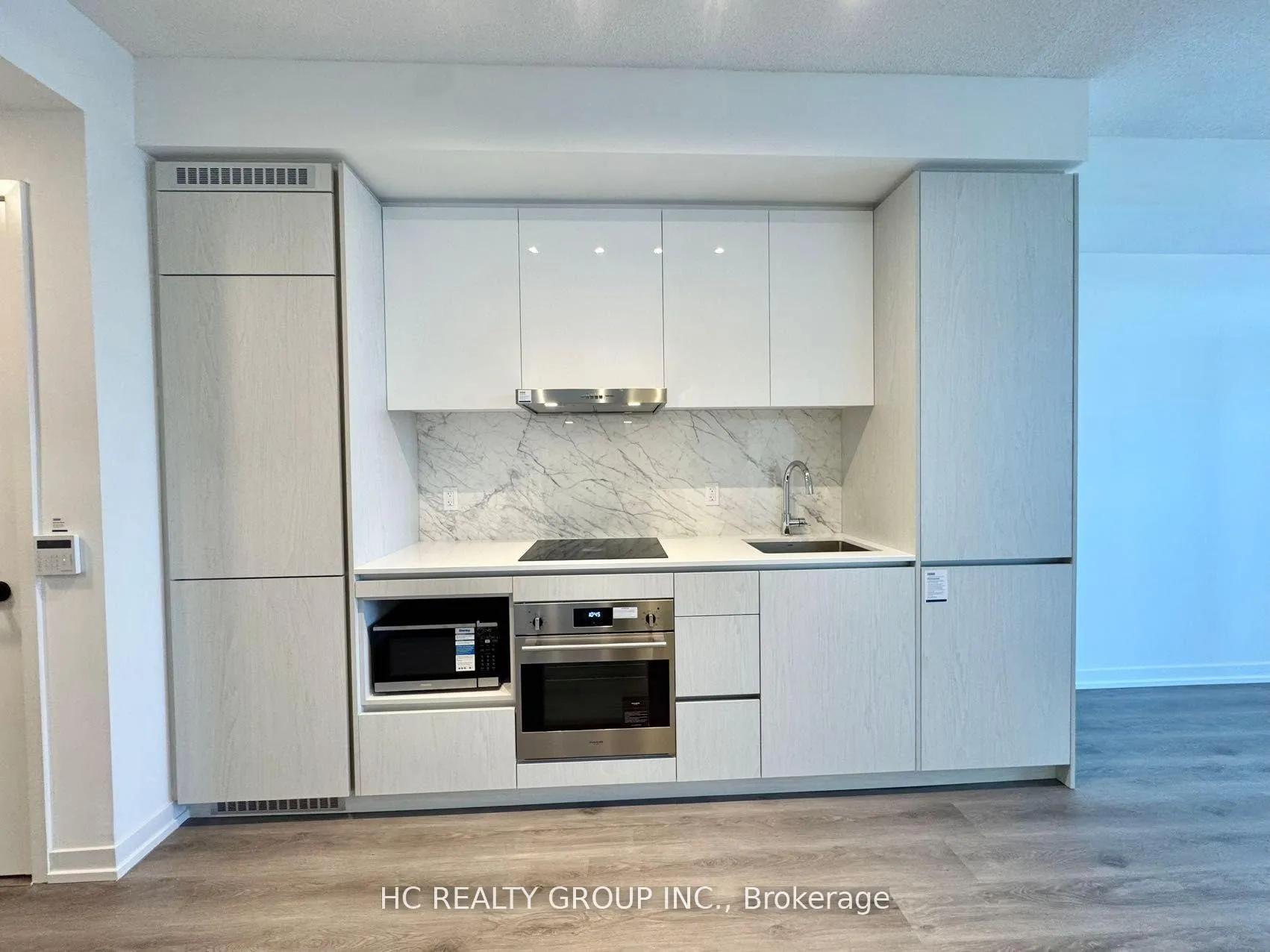 Photo 6 of Unit 3602, 28 Interchange Way, Vaughan, Vaughan Corporate Centre — HOMEH