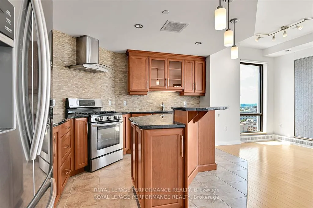 Photo 8 of Unit 1202, 90 George Street, Ottawa, Lower Town/Byward Market — HOMEH