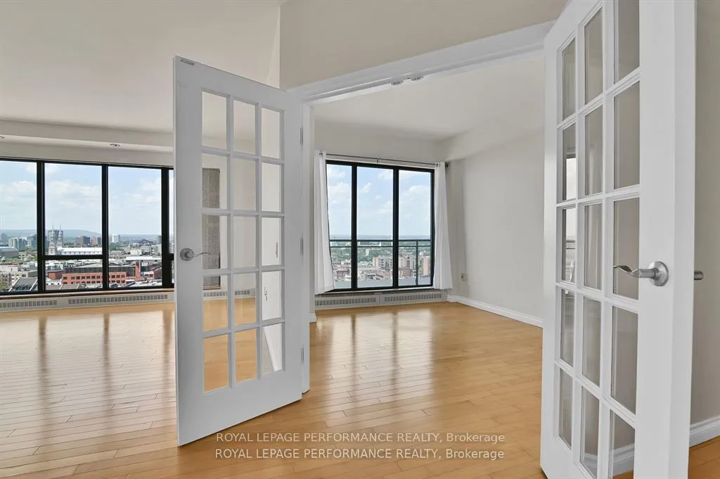 Photo 9 of Unit 1202, 90 George Street, Ottawa, Lower Town/Byward Market — HOMEH