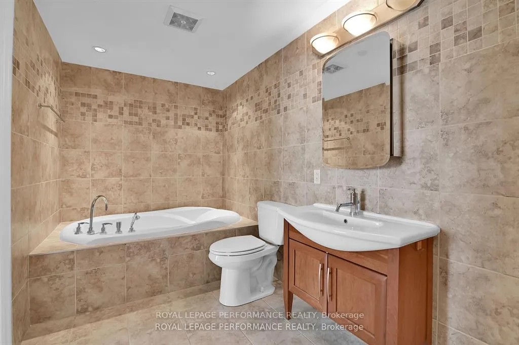 Photo 15 of Unit 1202, 90 George Street, Ottawa, Lower Town/Byward Market — HOMEH