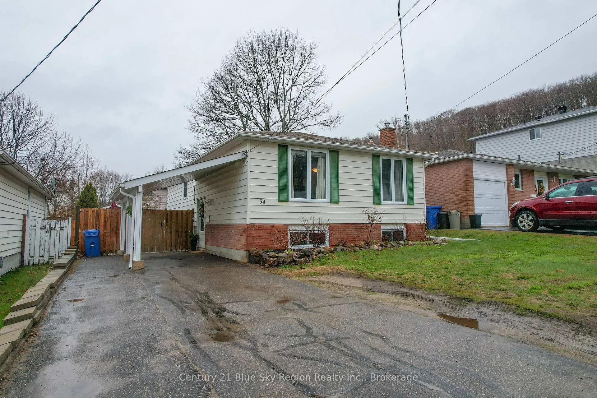 Photo 1 of 34 Belleview Crescent, North Bay, College Heights — HOMEH