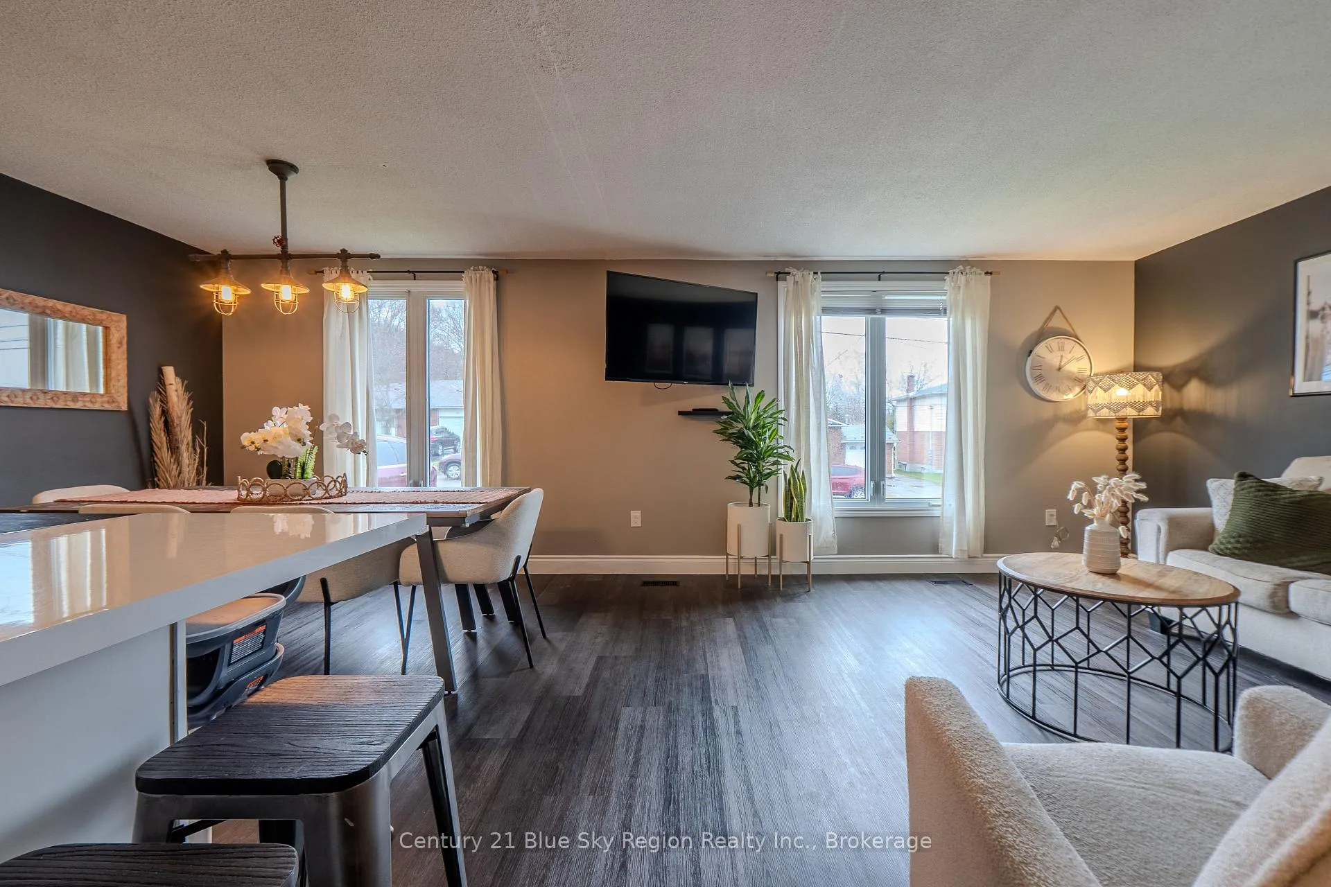 Photo 8 of 34 Belleview Crescent, North Bay, College Heights — HOMEH