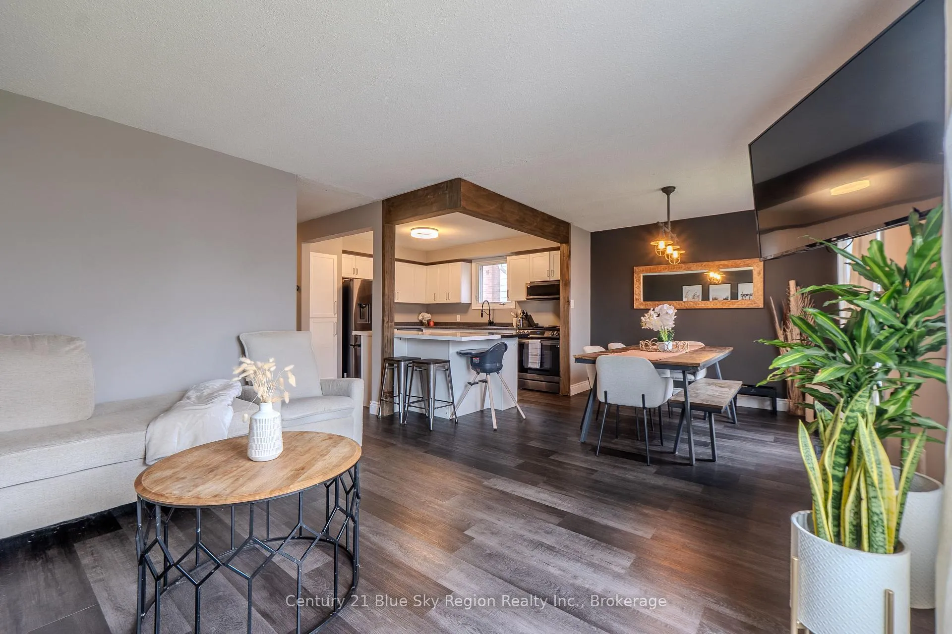 Photo 9 of 34 Belleview Crescent, North Bay, College Heights — HOMEH
