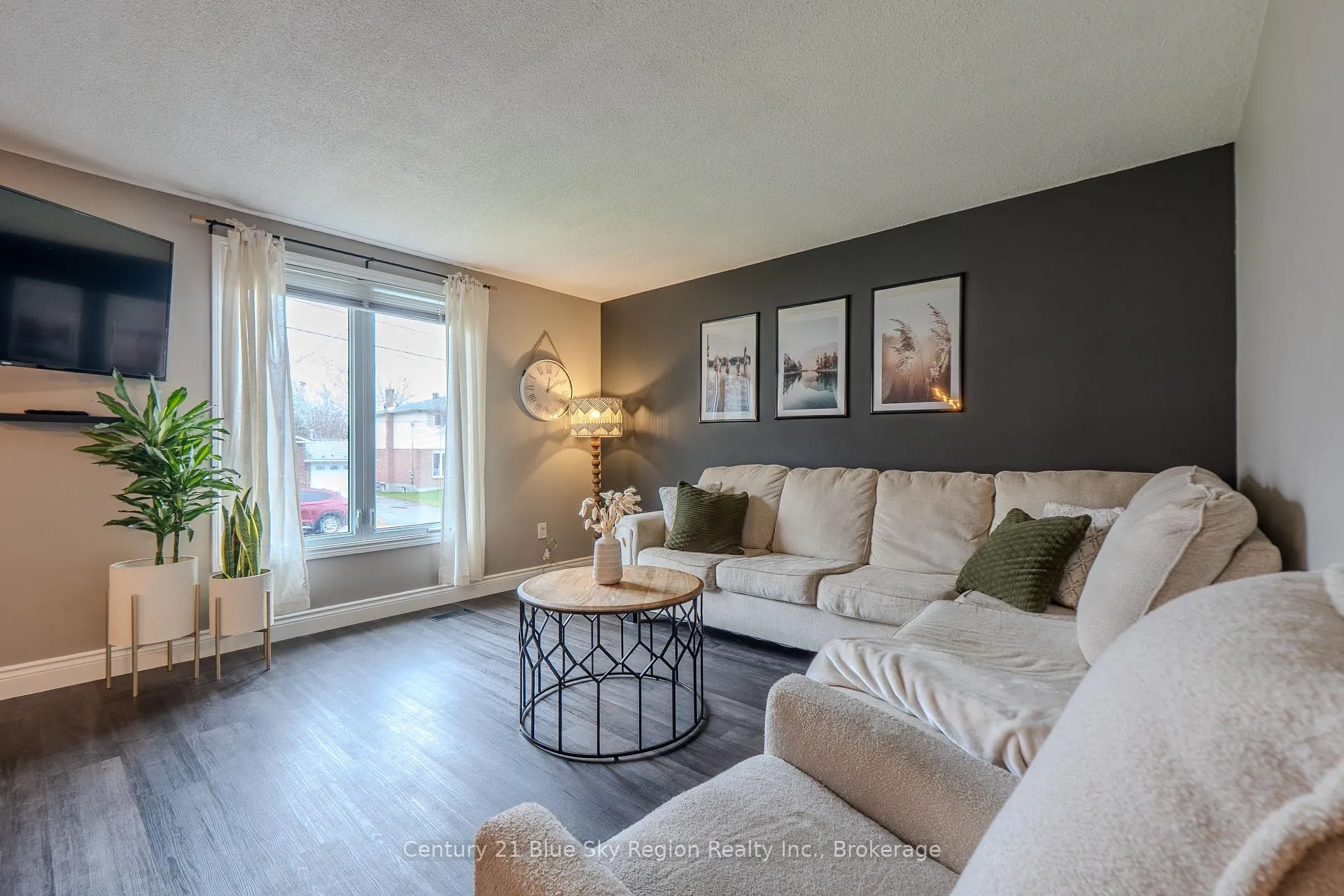 Photo 13 of 34 Belleview Crescent, North Bay, College Heights — HOMEH