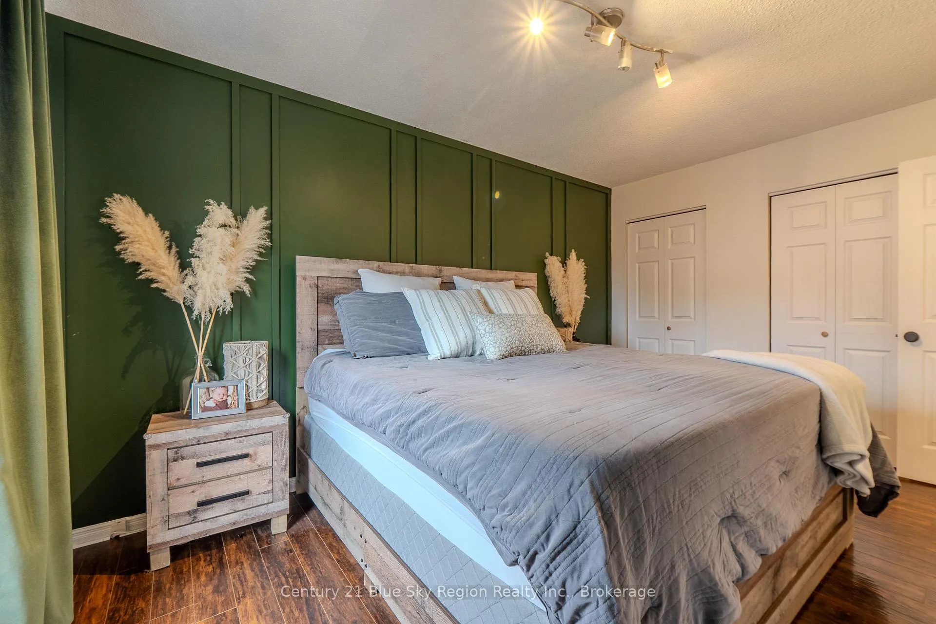 Photo 15 of 34 Belleview Crescent, North Bay, College Heights — HOMEH
