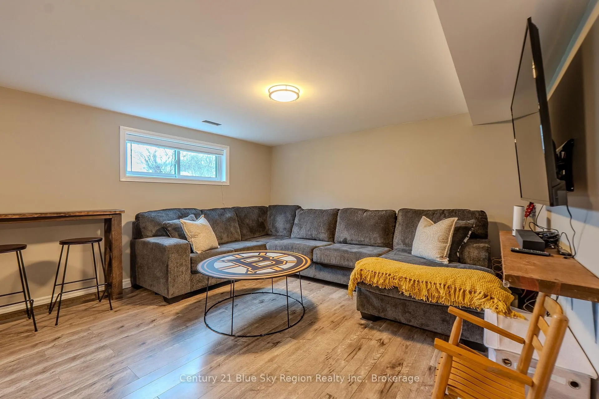 Photo 19 of 34 Belleview Crescent, North Bay, College Heights — HOMEH