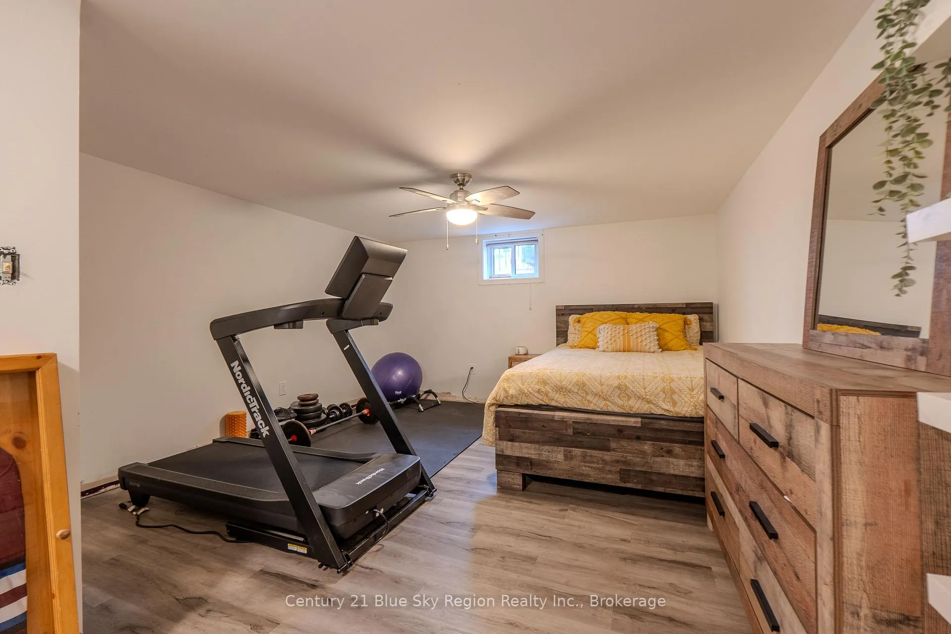 Photo 26 of 34 Belleview Crescent, North Bay, College Heights — HOMEH