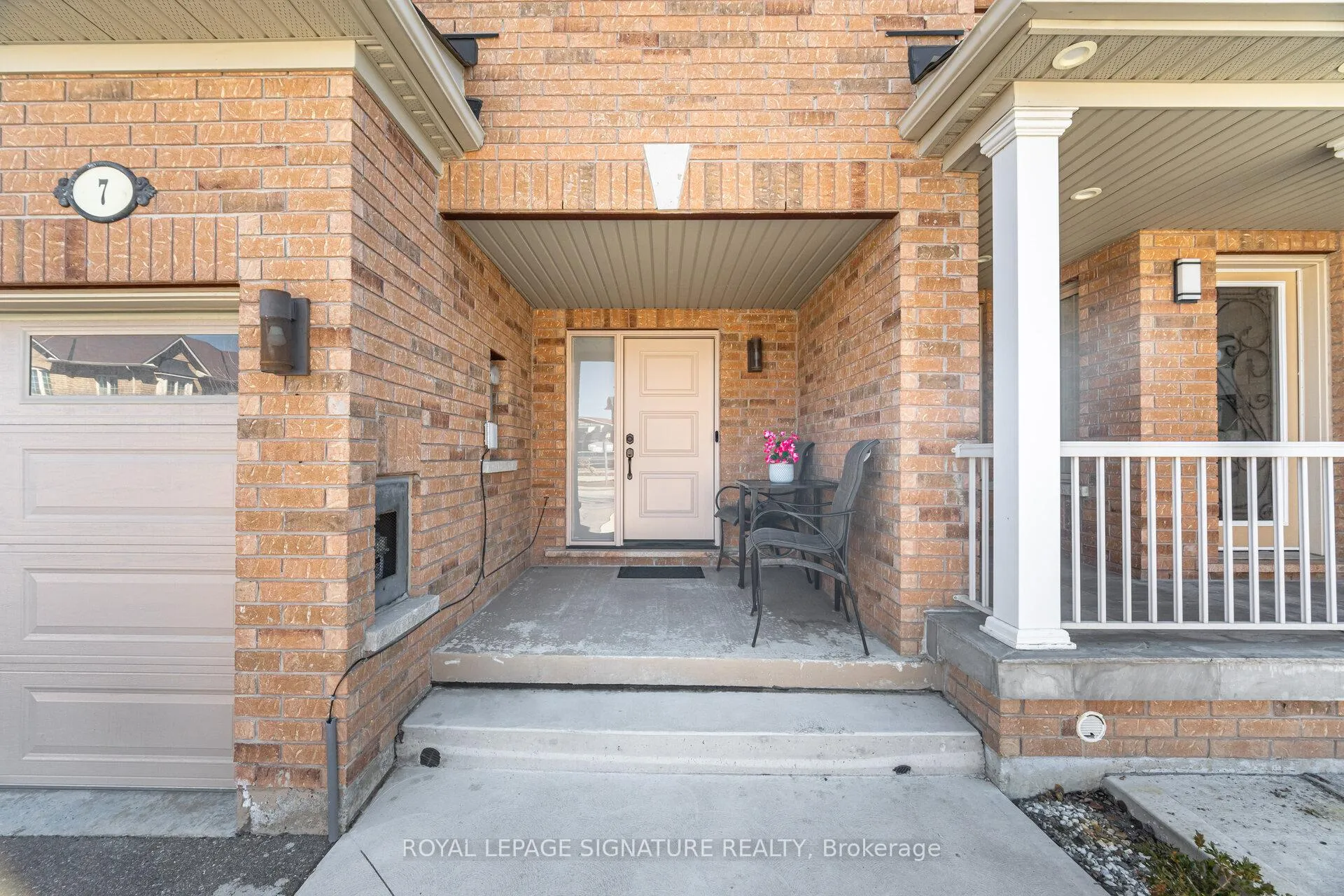 Photo 1 of 7 Cedarbrook Road, Brampton, Sandringham-Wellington — HOMEH
