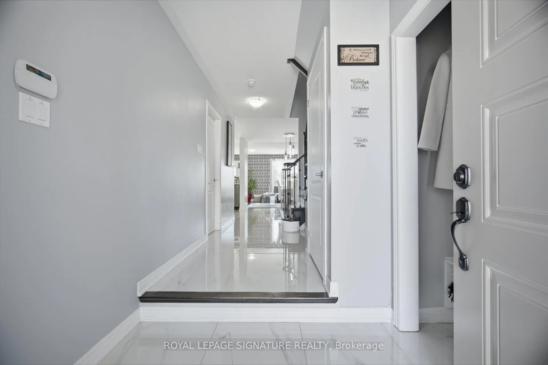 Photo 3 of 7 Cedarbrook Road, Brampton, Sandringham-Wellington — HOMEH