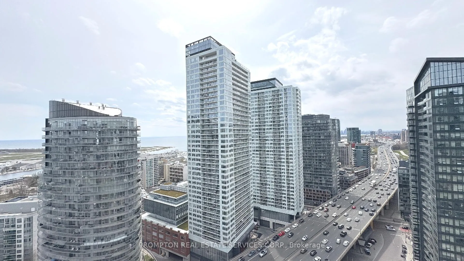 Photo 9 of Unit 3009, 75 Queens Wharf Road, Toronto, Waterfront Communities — HOMEH