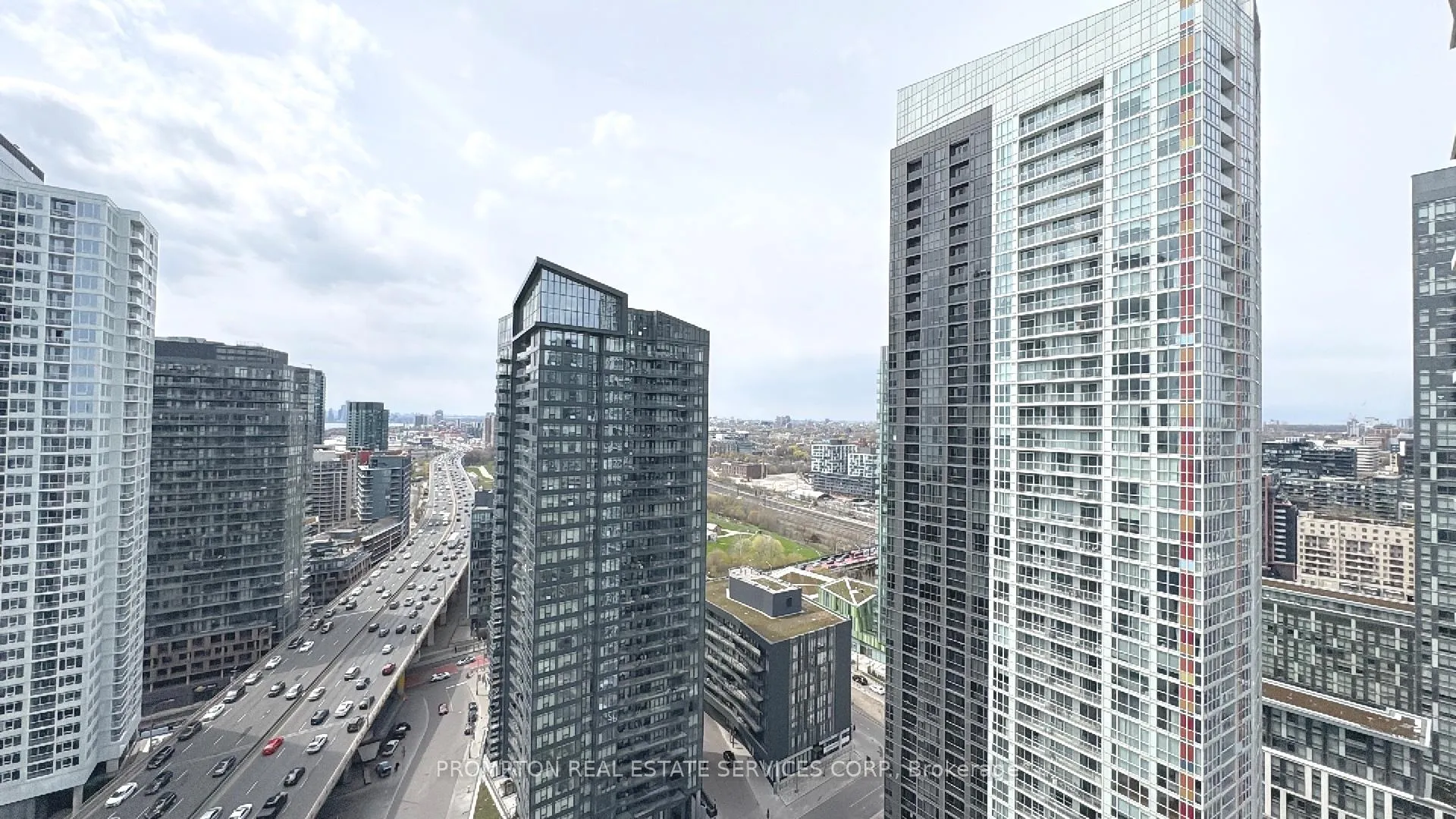 Photo 10 of Unit 3009, 75 Queens Wharf Road, Toronto, Waterfront Communities — HOMEH