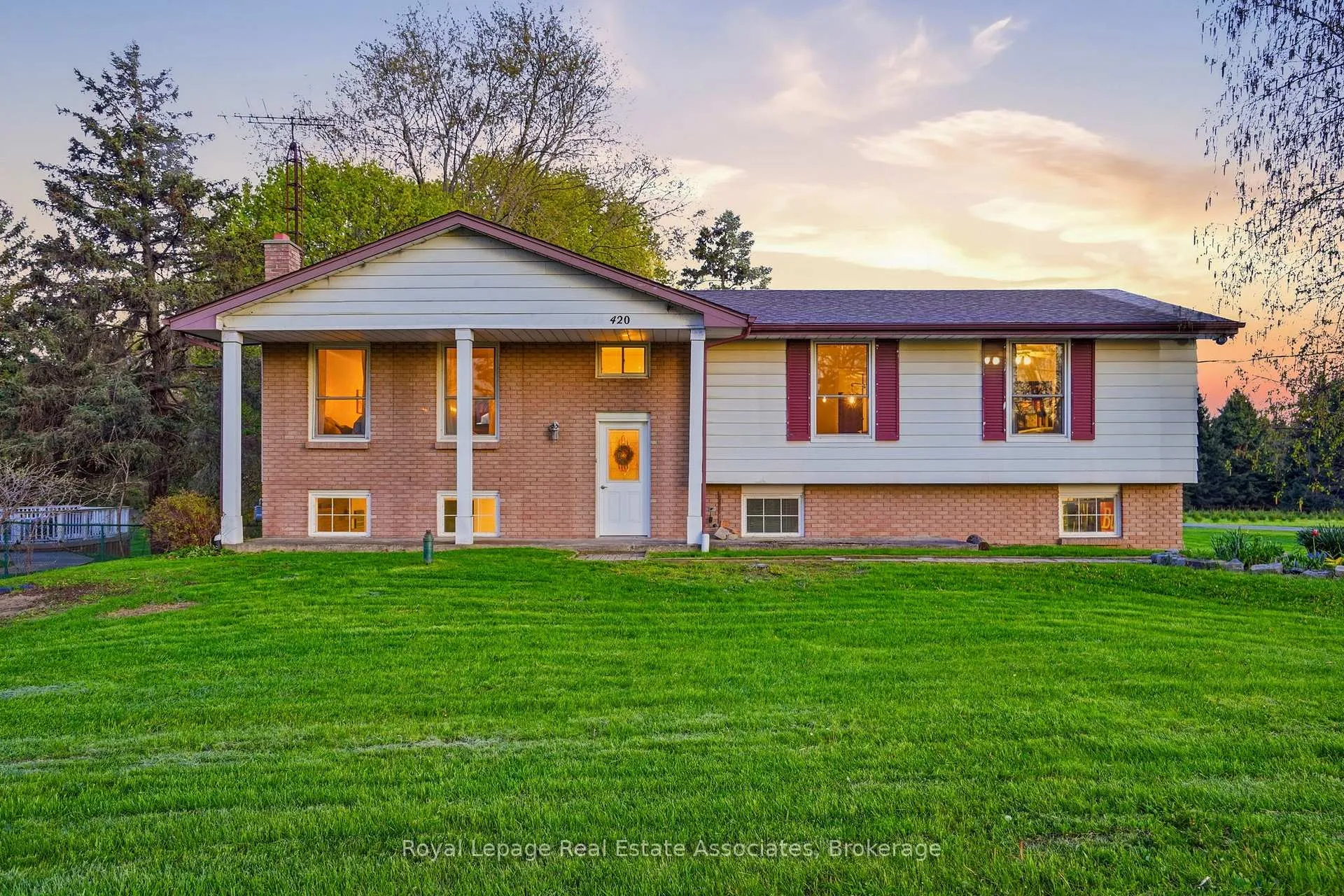 Front of 420 Concession 5 Road W