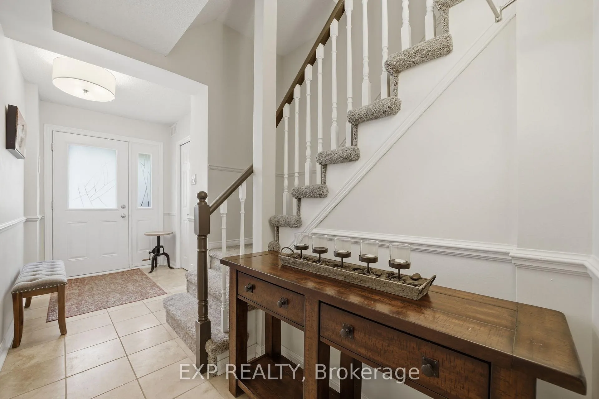 Photo 9 of Unit 2, 1010 Walden Circle, Mississauga, Clarkson — HOMEH