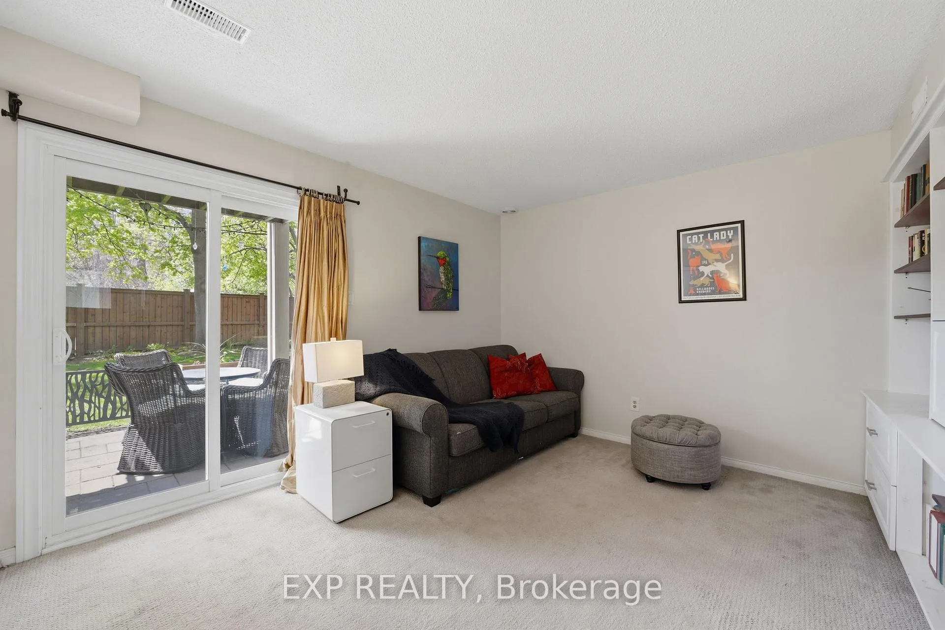 Photo 13 of Unit 2, 1010 Walden Circle, Mississauga, Clarkson — HOMEH