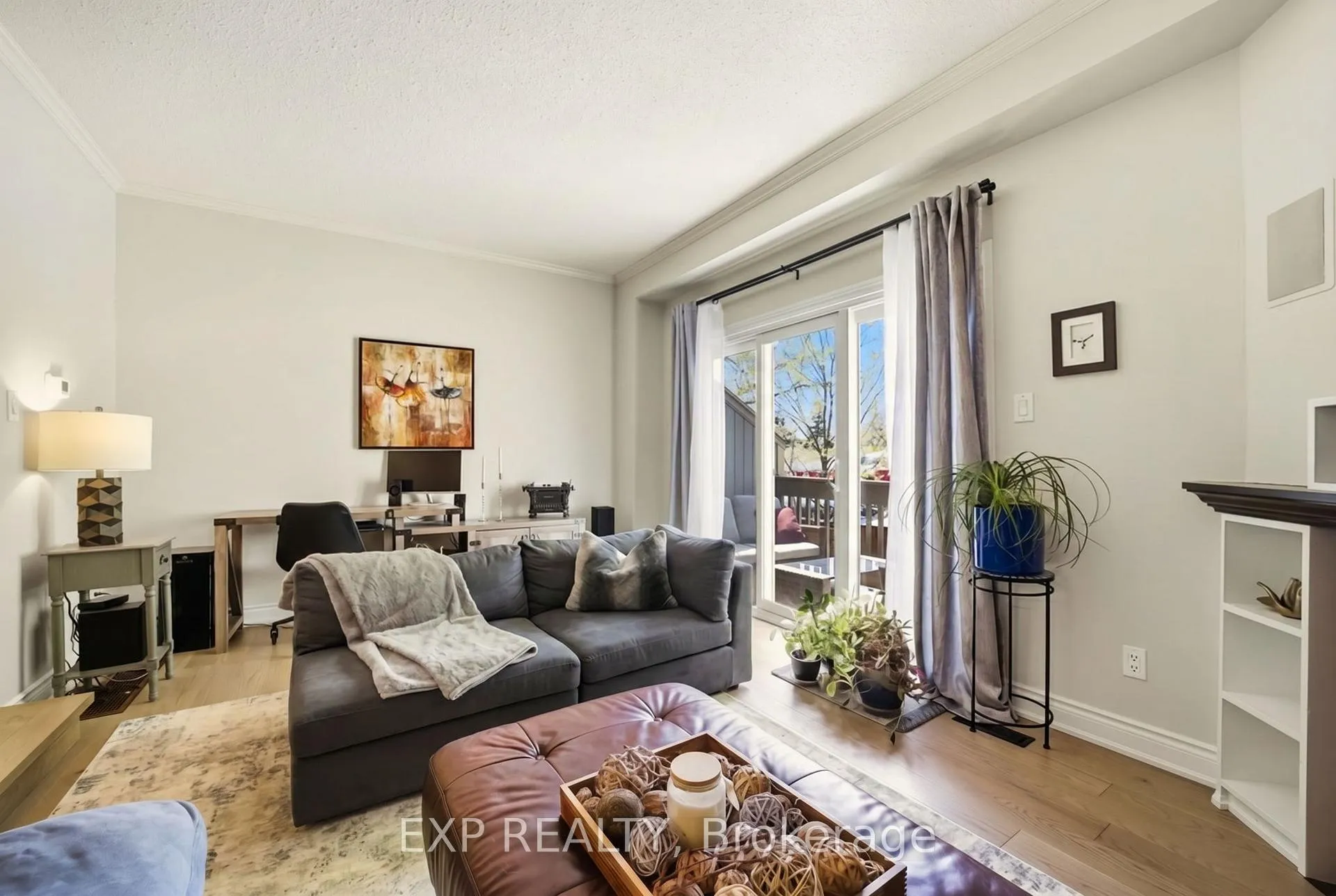 Photo 19 of Unit 2, 1010 Walden Circle, Mississauga, Clarkson — HOMEH