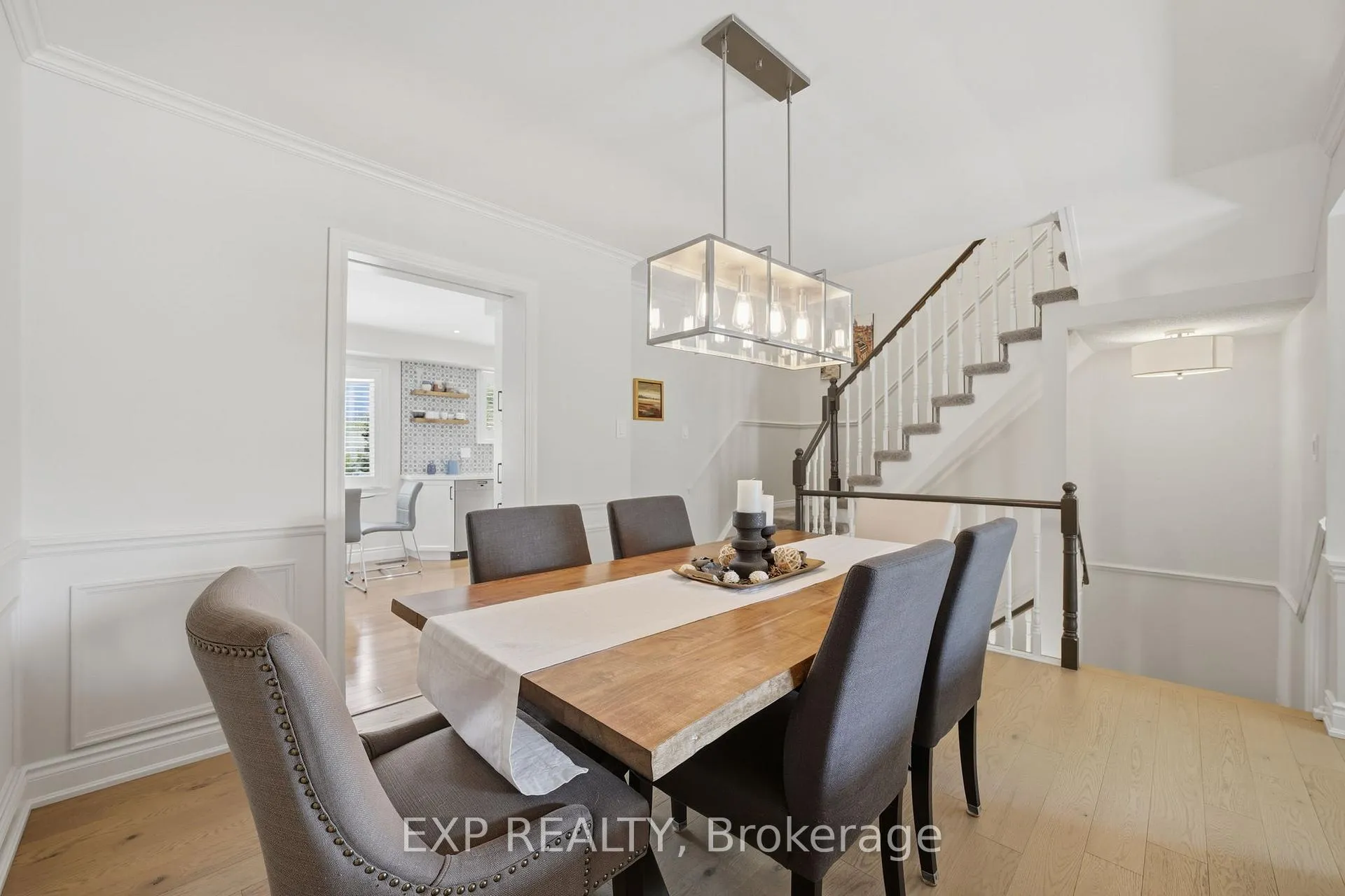Photo 25 of Unit 2, 1010 Walden Circle, Mississauga, Clarkson — HOMEH
