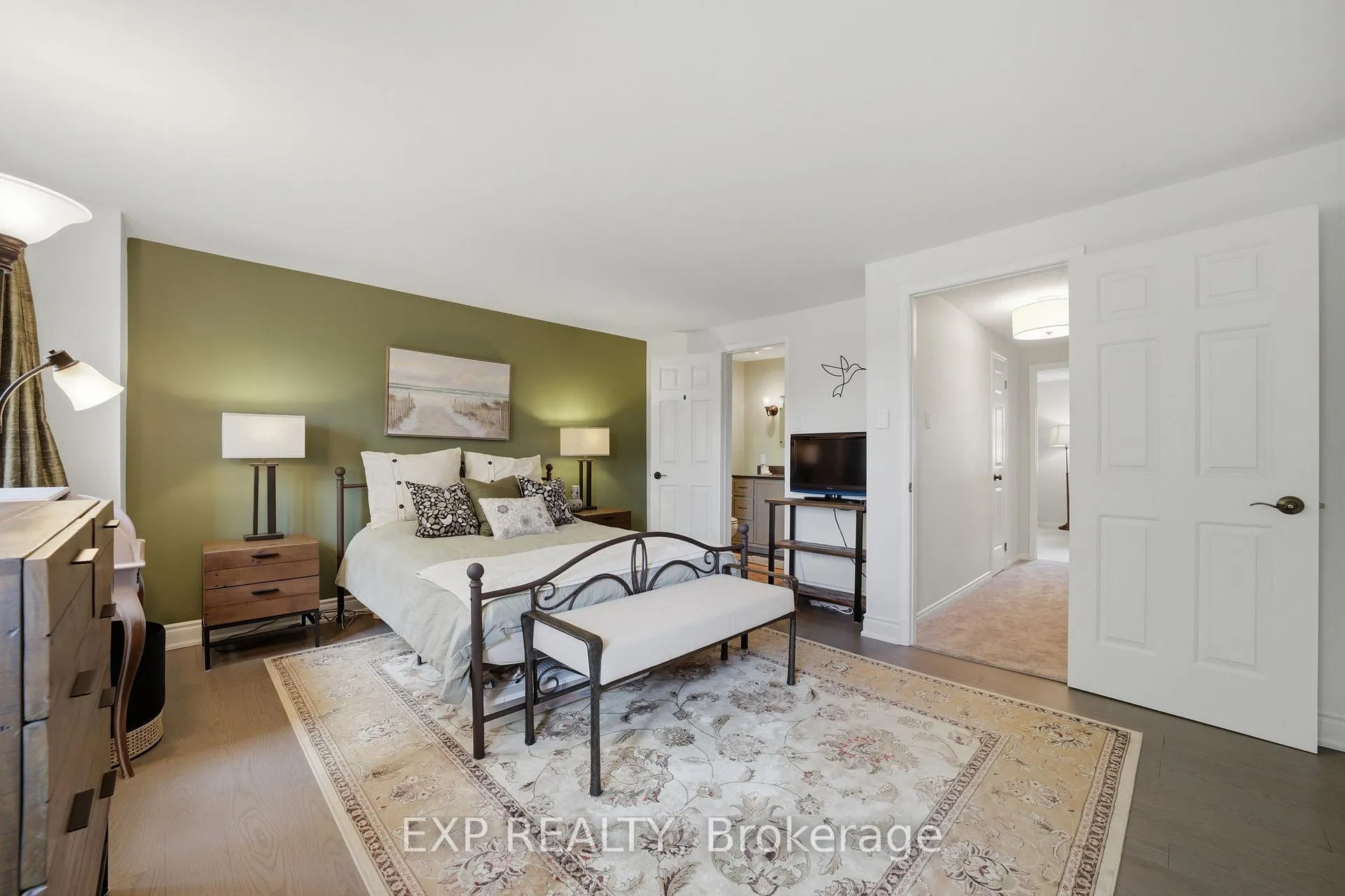 Photo 31 of Unit 2, 1010 Walden Circle, Mississauga, Clarkson — HOMEH