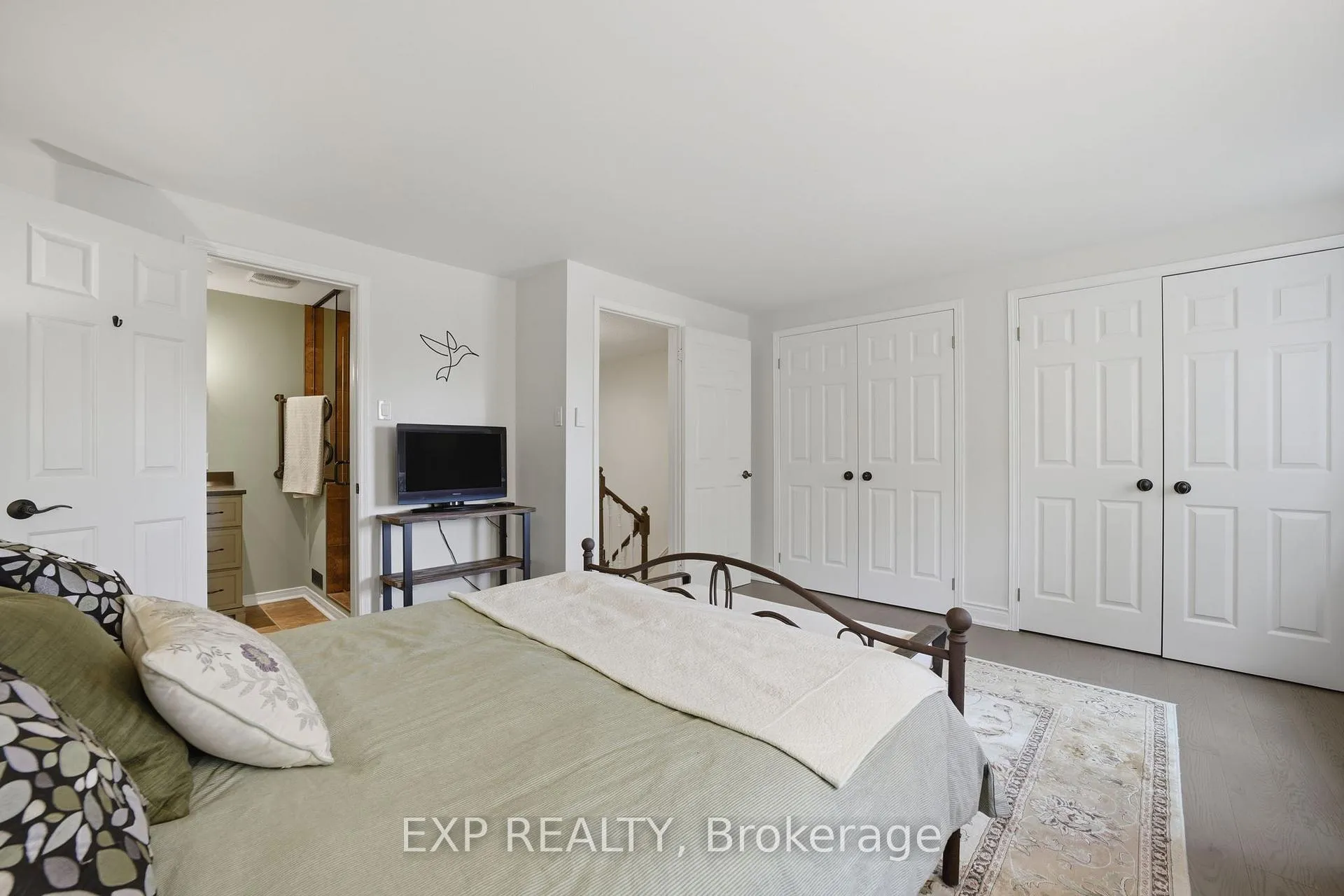Photo 33 of Unit 2, 1010 Walden Circle, Mississauga, Clarkson — HOMEH