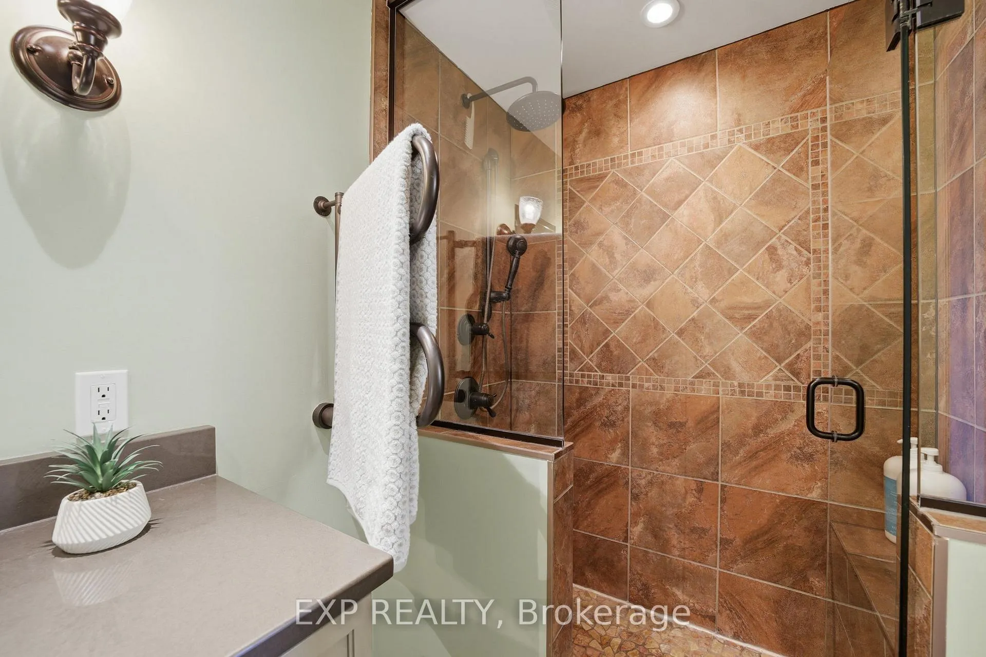 Photo 35 of Unit 2, 1010 Walden Circle, Mississauga, Clarkson — HOMEH
