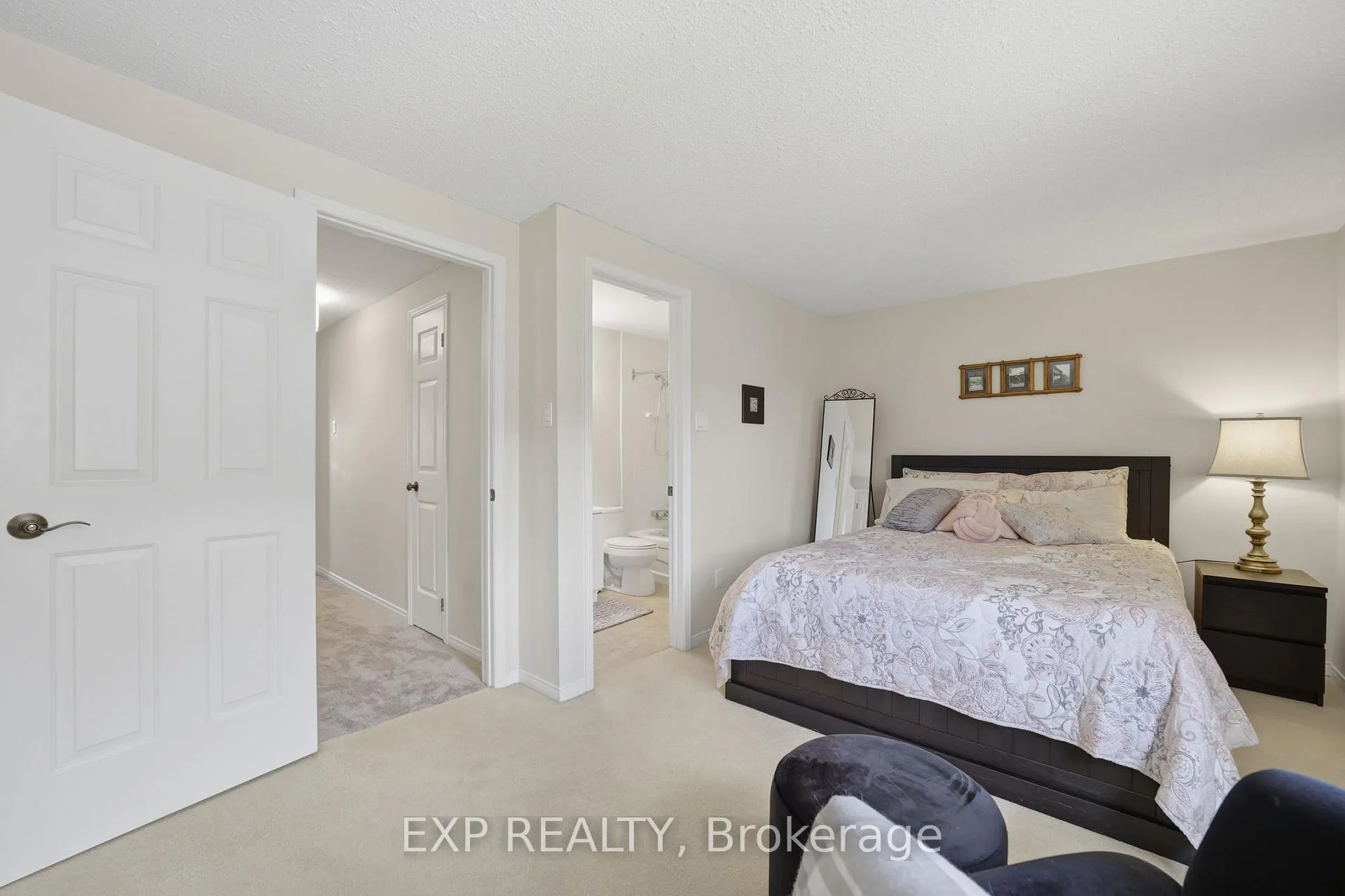 Photo 36 of Unit 2, 1010 Walden Circle, Mississauga, Clarkson — HOMEH