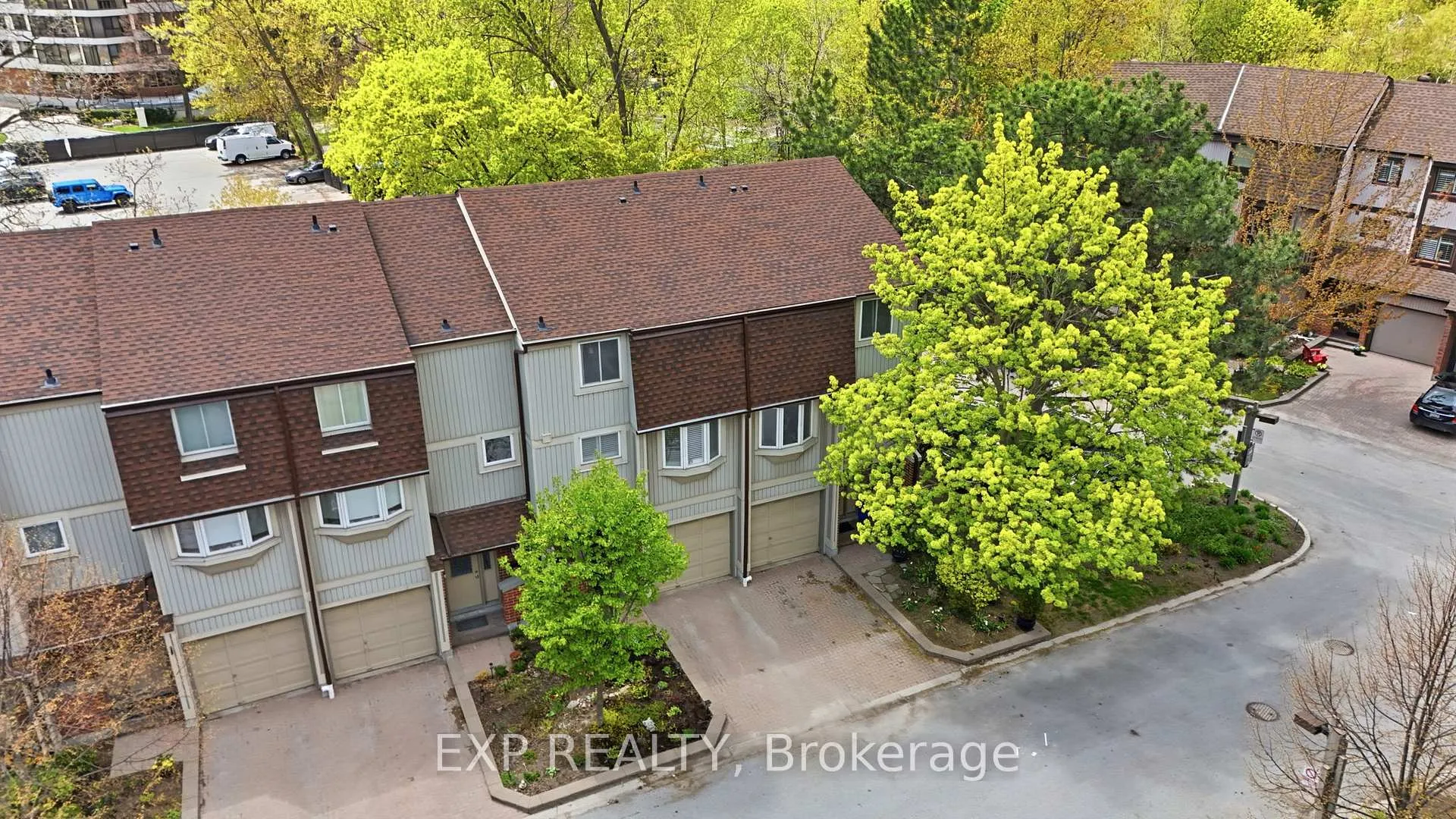 Photo 40 of Unit 2, 1010 Walden Circle, Mississauga, Clarkson — HOMEH