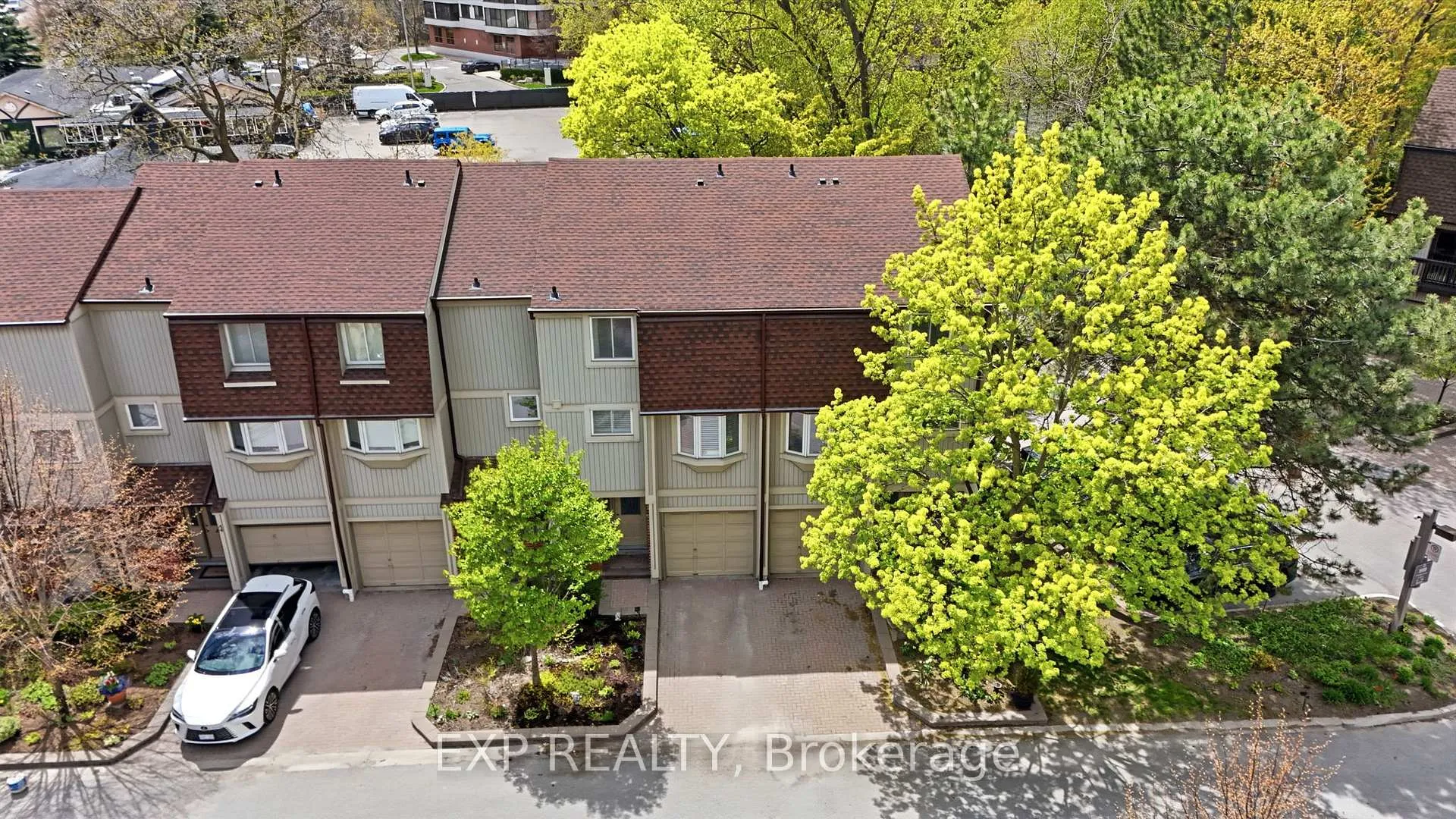 Photo 41 of Unit 2, 1010 Walden Circle, Mississauga, Clarkson — HOMEH