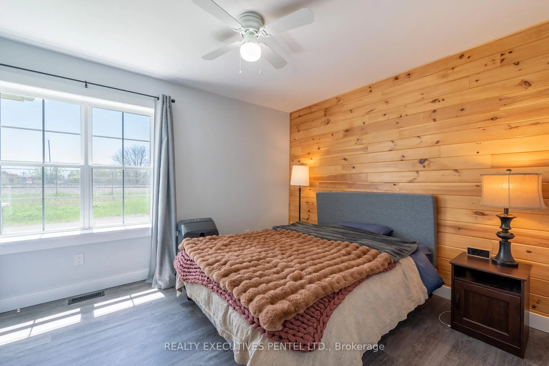 Photo 11 of 12 Station Street, Cobourg — HOMEH