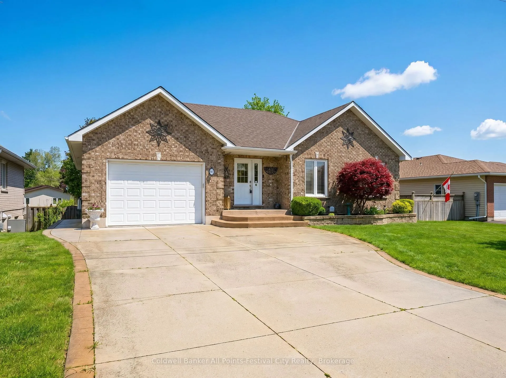 Photo 3 of 16 Balvina Drive W, Goderich, Goderich (Town) — HOMEH