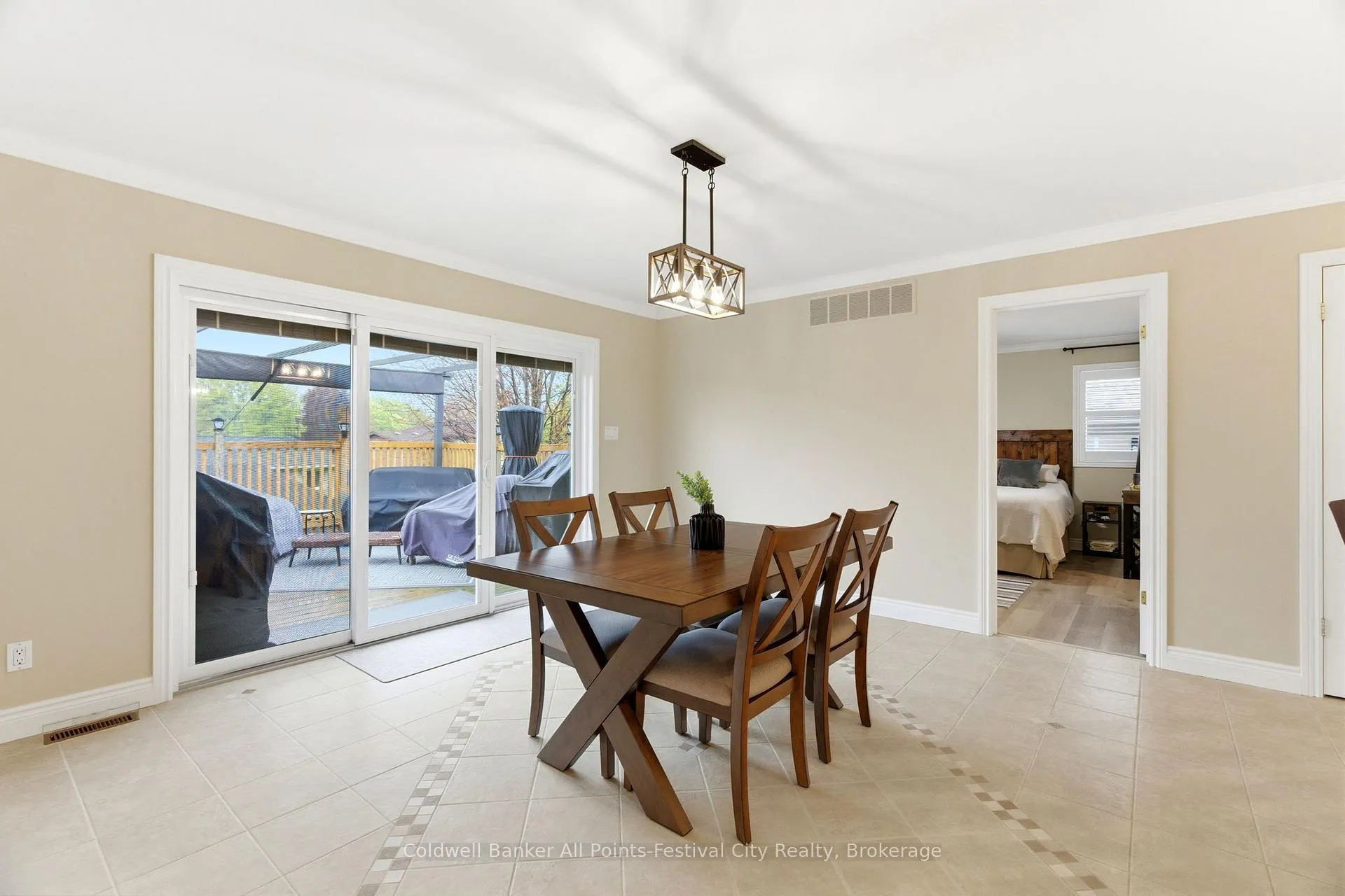 Photo 14 of 16 Balvina Drive W, Goderich, Goderich (Town) — HOMEH