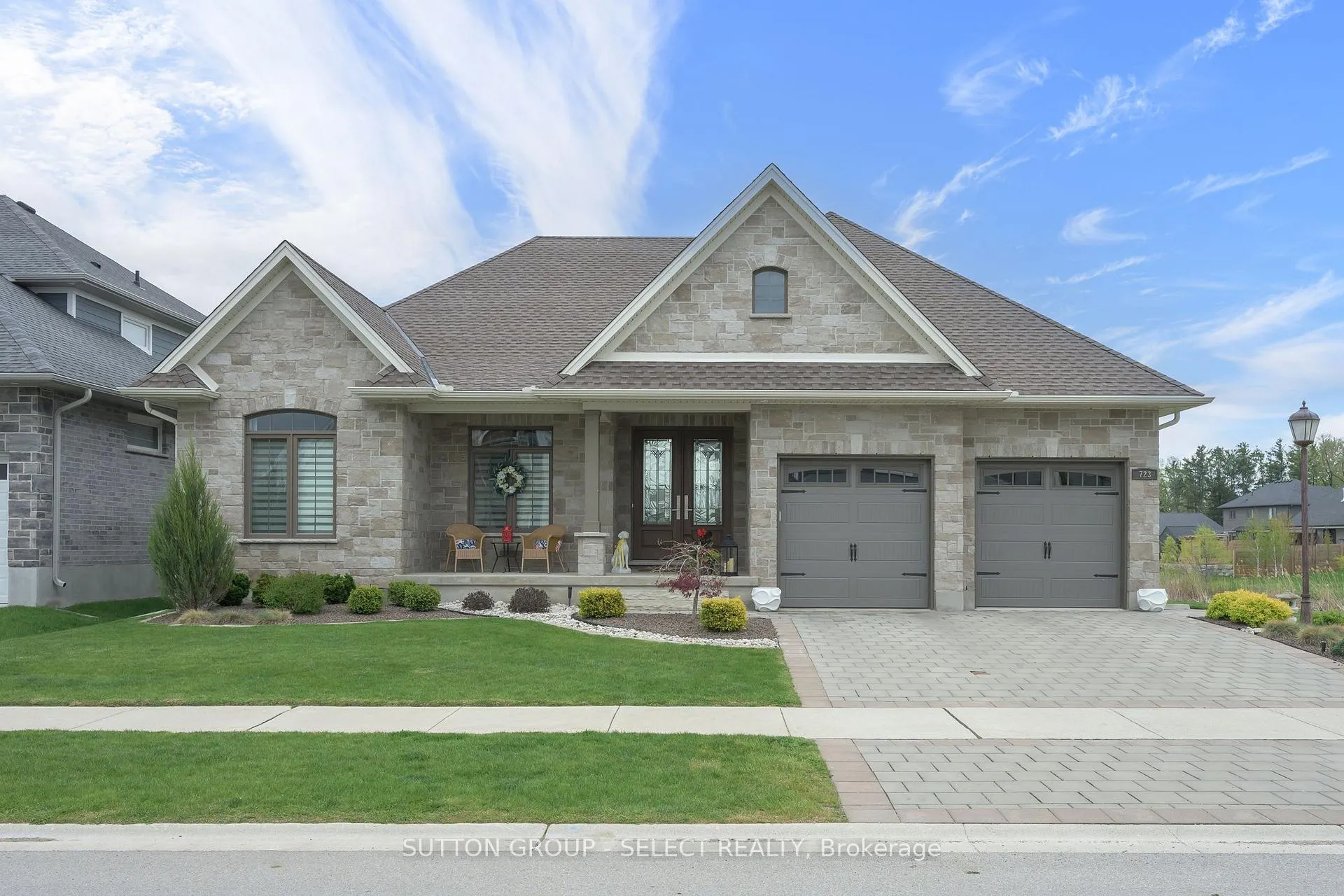 Photo 2 of 723 Pondhaven Road, Strathroy-Caradoc, Mount Brydges — HOMEH