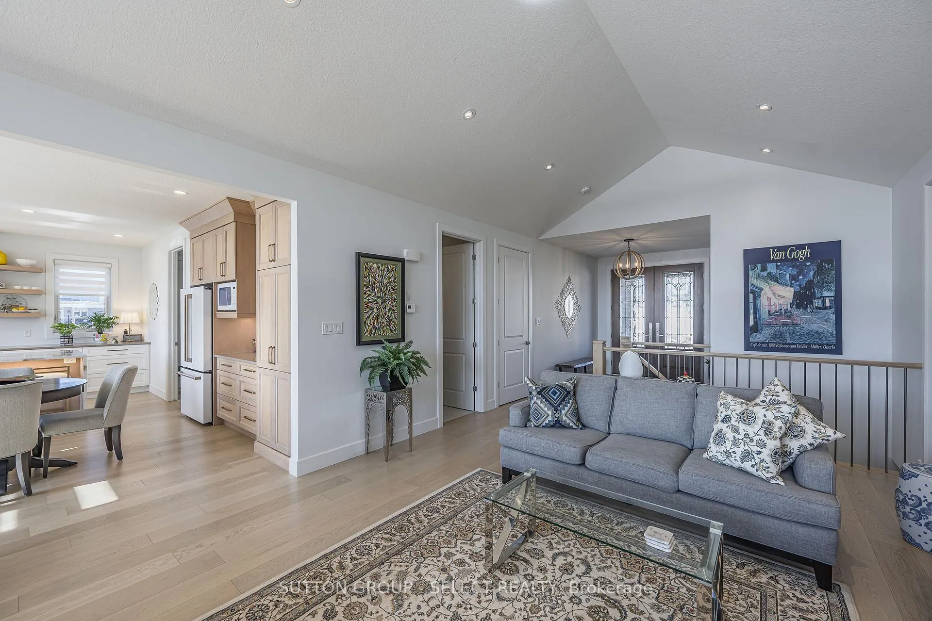 Photo 11 of 723 Pondhaven Road, Strathroy-Caradoc, Mount Brydges — HOMEH