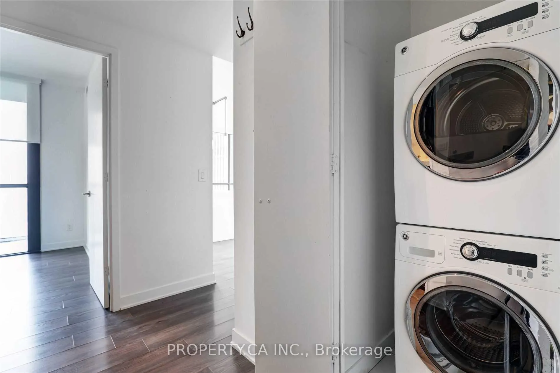 Photo 15 of Unit 2903, 110 Charles Street E, Toronto, Church-Yonge Corridor — HOMEH