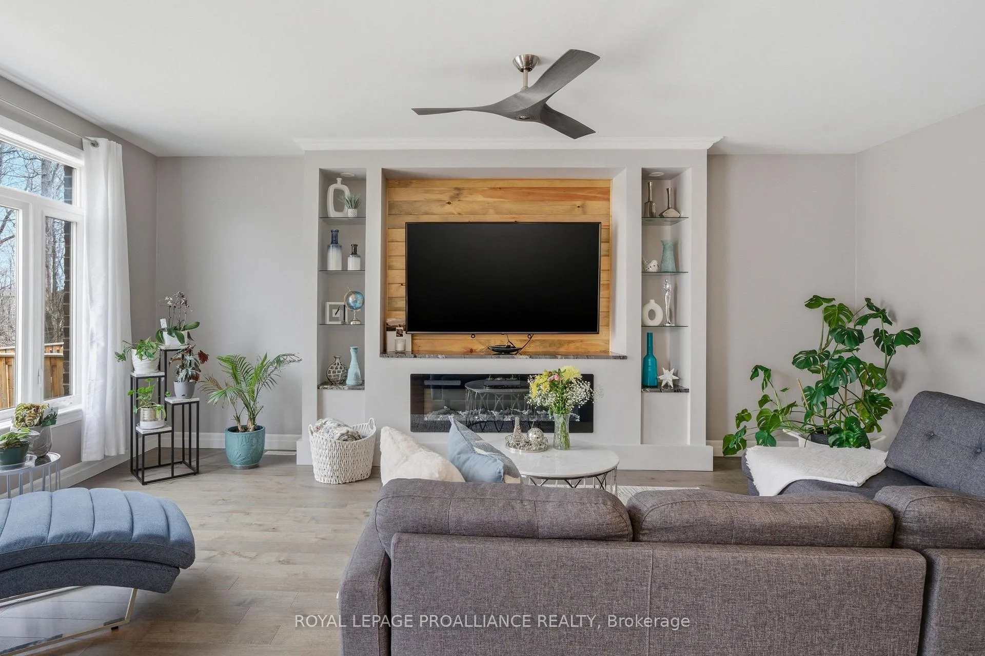Photo 16 of 57 Appledene Drive, Quinte West, Murray Ward — HOMEH