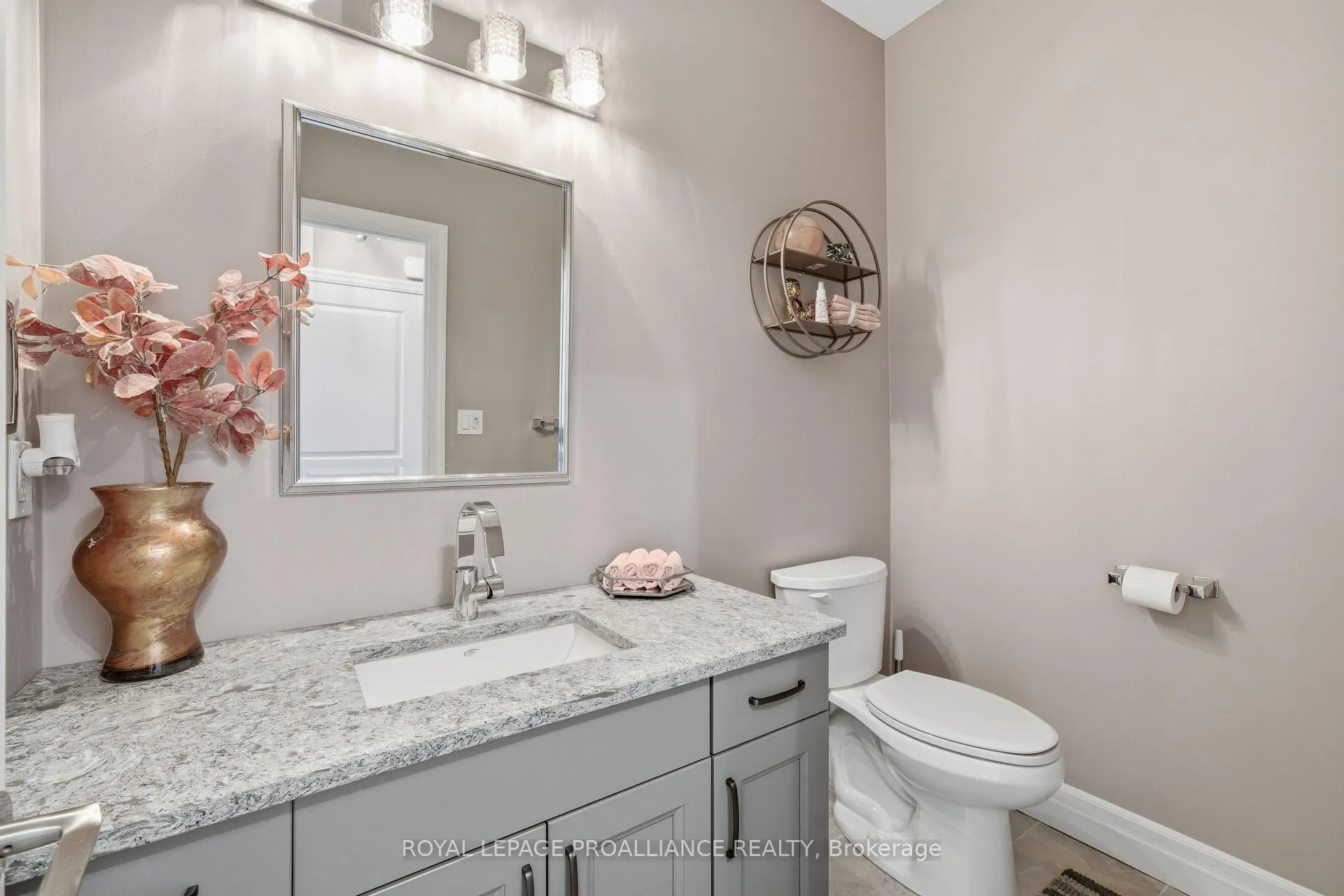 Photo 19 of 57 Appledene Drive, Quinte West, Murray Ward — HOMEH