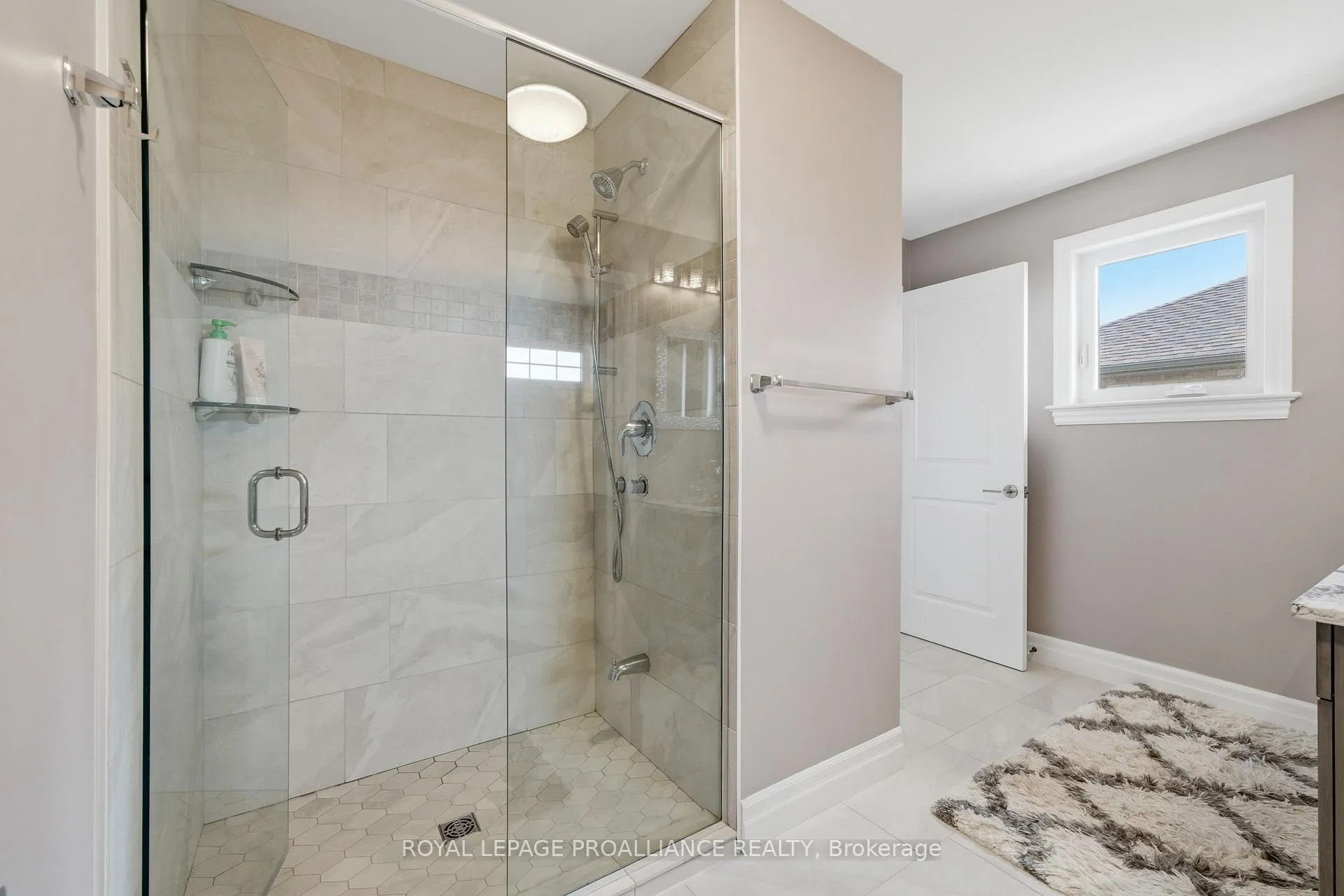Photo 24 of 57 Appledene Drive, Quinte West, Murray Ward — HOMEH