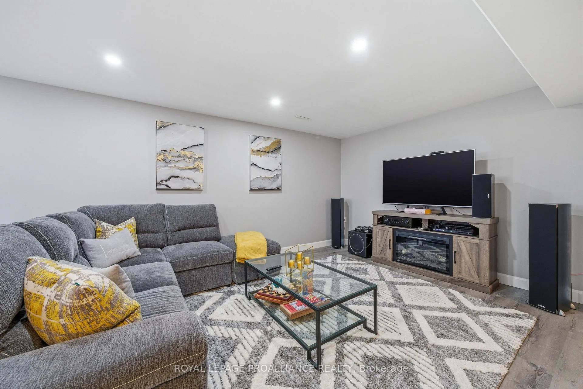 Photo 34 of 57 Appledene Drive, Quinte West, Murray Ward — HOMEH