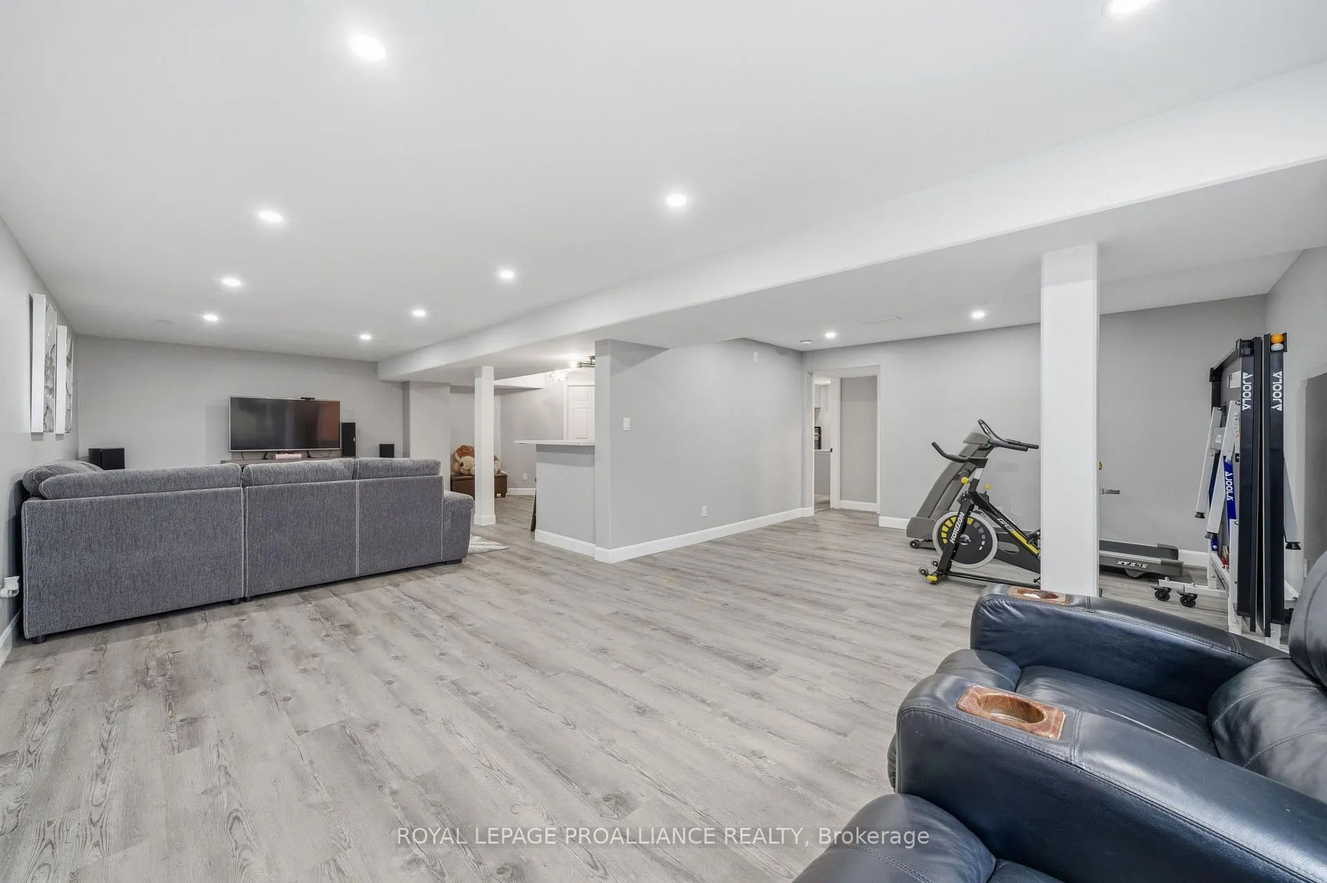 Photo 36 of 57 Appledene Drive, Quinte West, Murray Ward — HOMEH