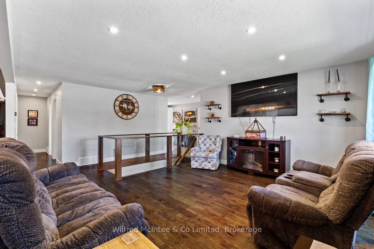 Photo 9 of 32 West River Road, Brockton — HOMEH