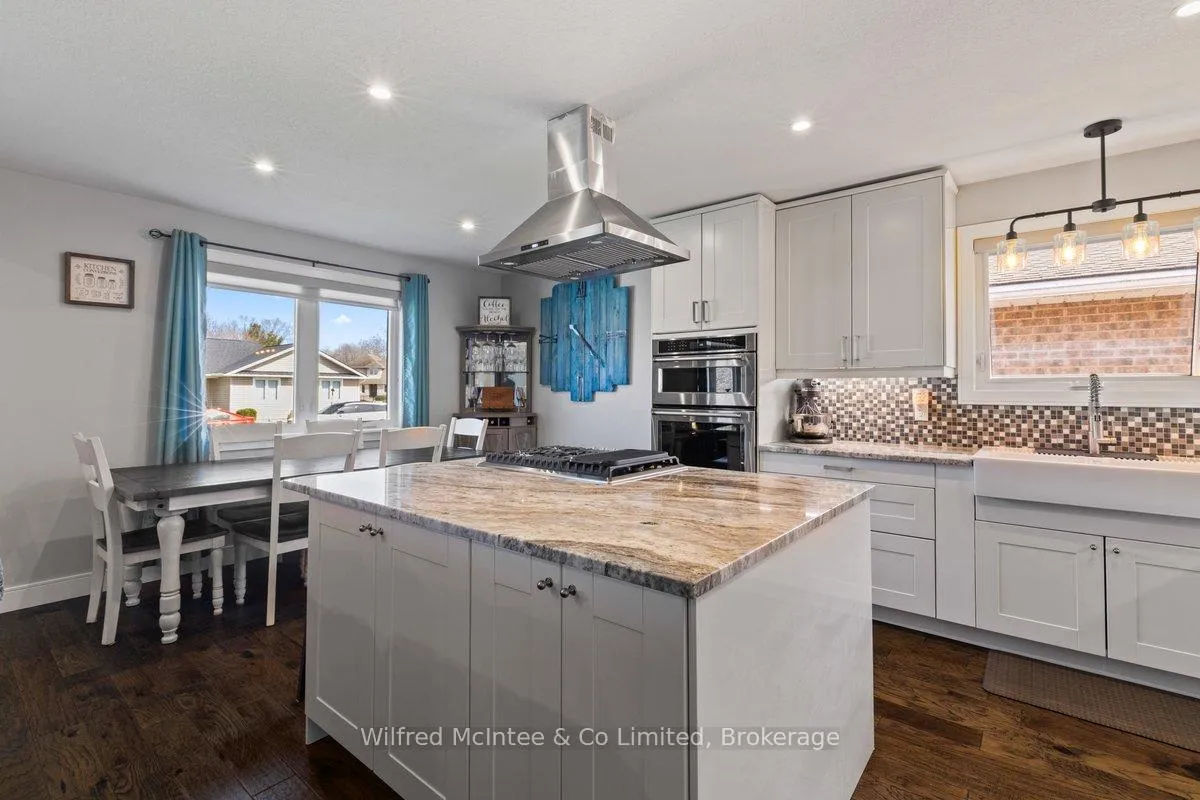 Photo 11 of 32 West River Road, Brockton — HOMEH
