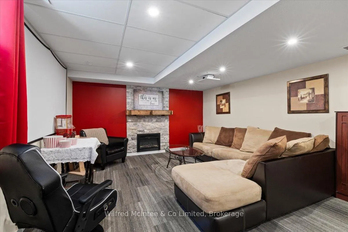 Photo 21 of 32 West River Road, Brockton — HOMEH