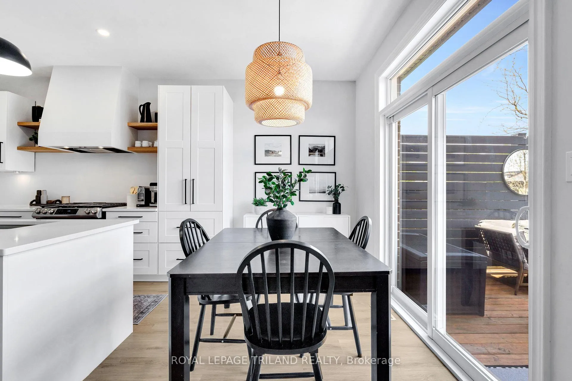 Photo 15 of 731 Springwood Crescent, London, North E — HOMEH